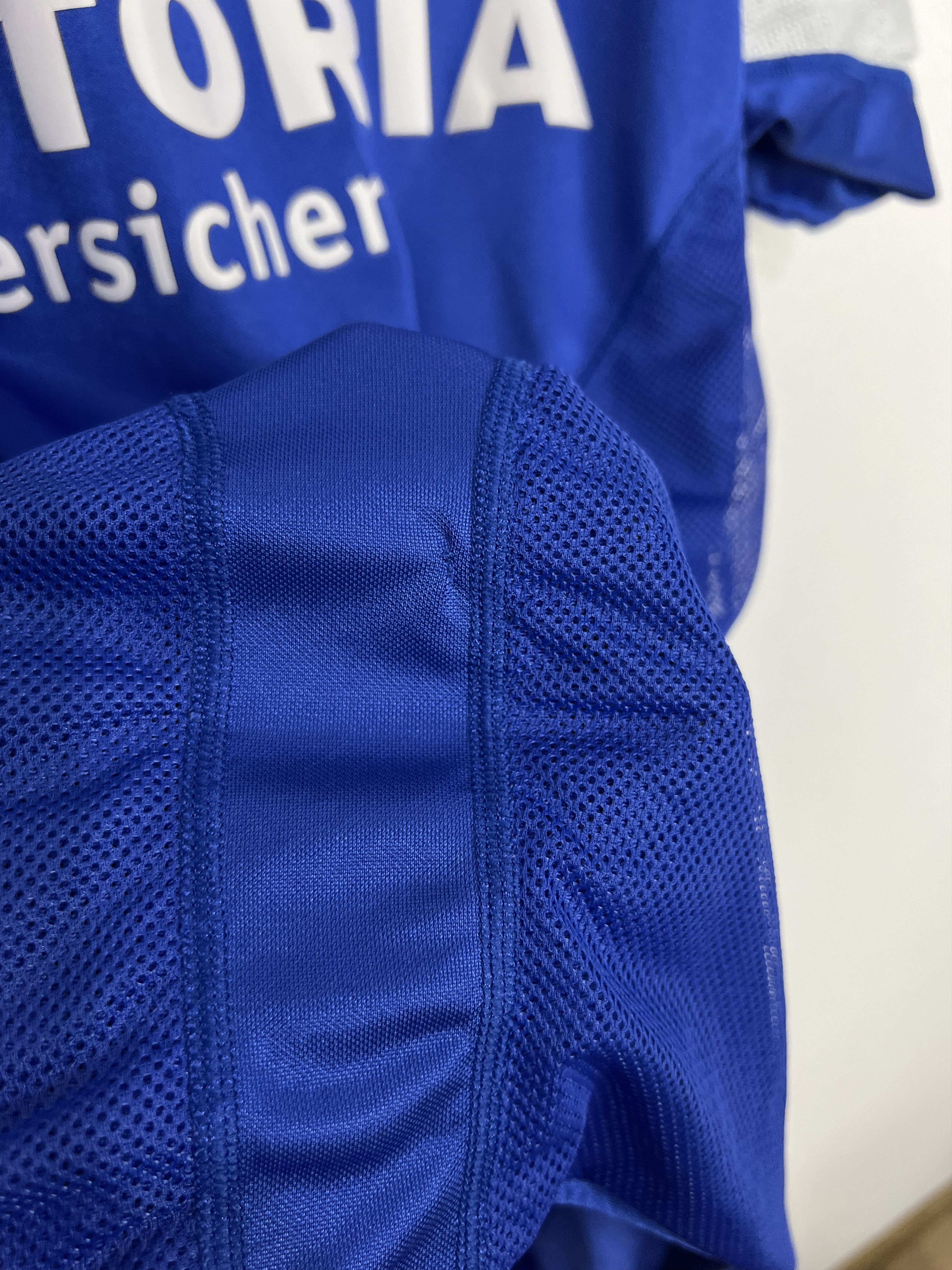 Adidas FC Schalke 04 Home football shirt 2004 Soccer Jersey Trikot Size US S / EU 44-46 / 1 - 6 Thumbnail