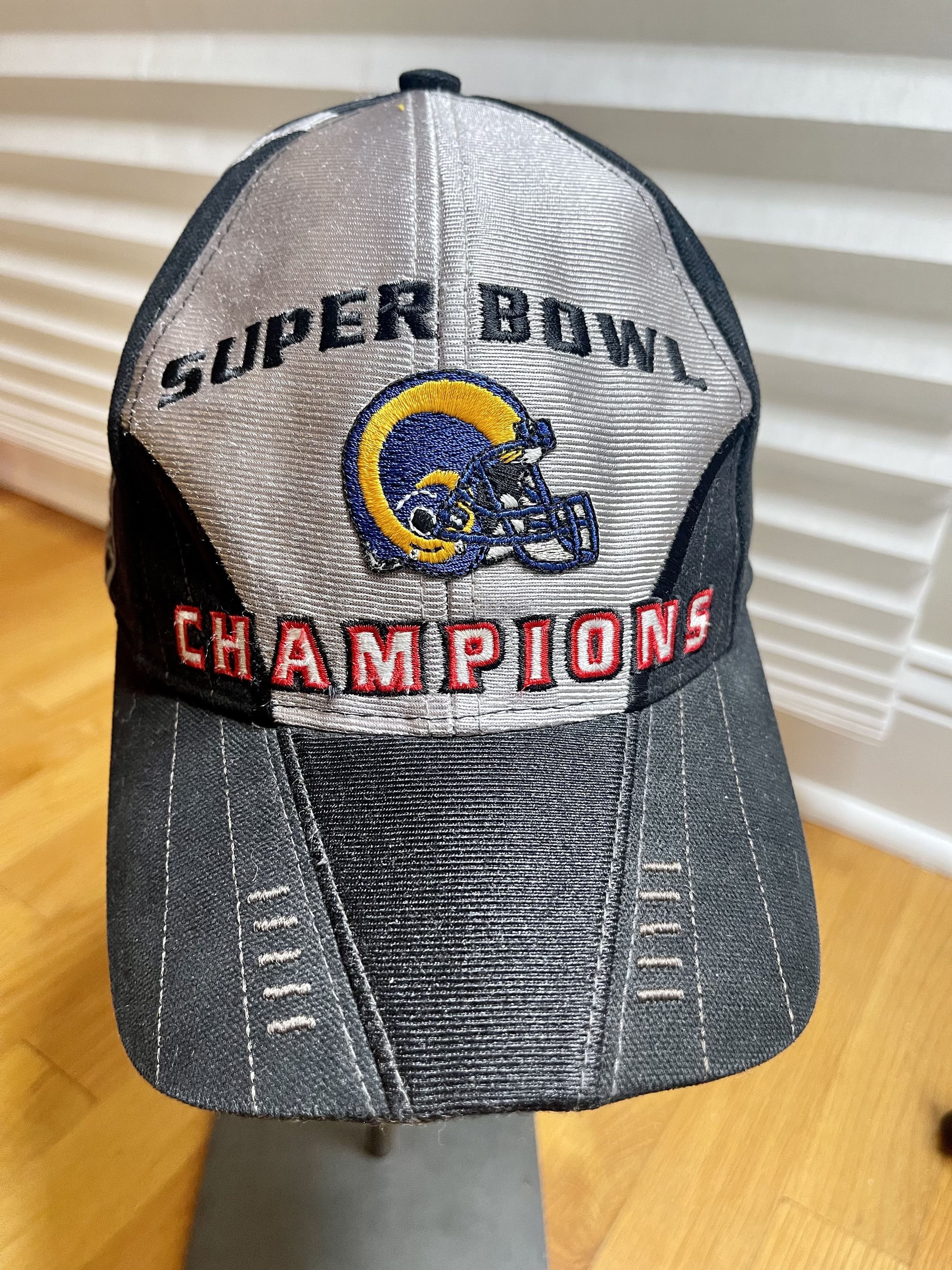 NFL × Puma × Vintage 2000 St Louis Rams Super Bowl Champions Vintage Hat Size ONE SIZE - 1 Thumbnail