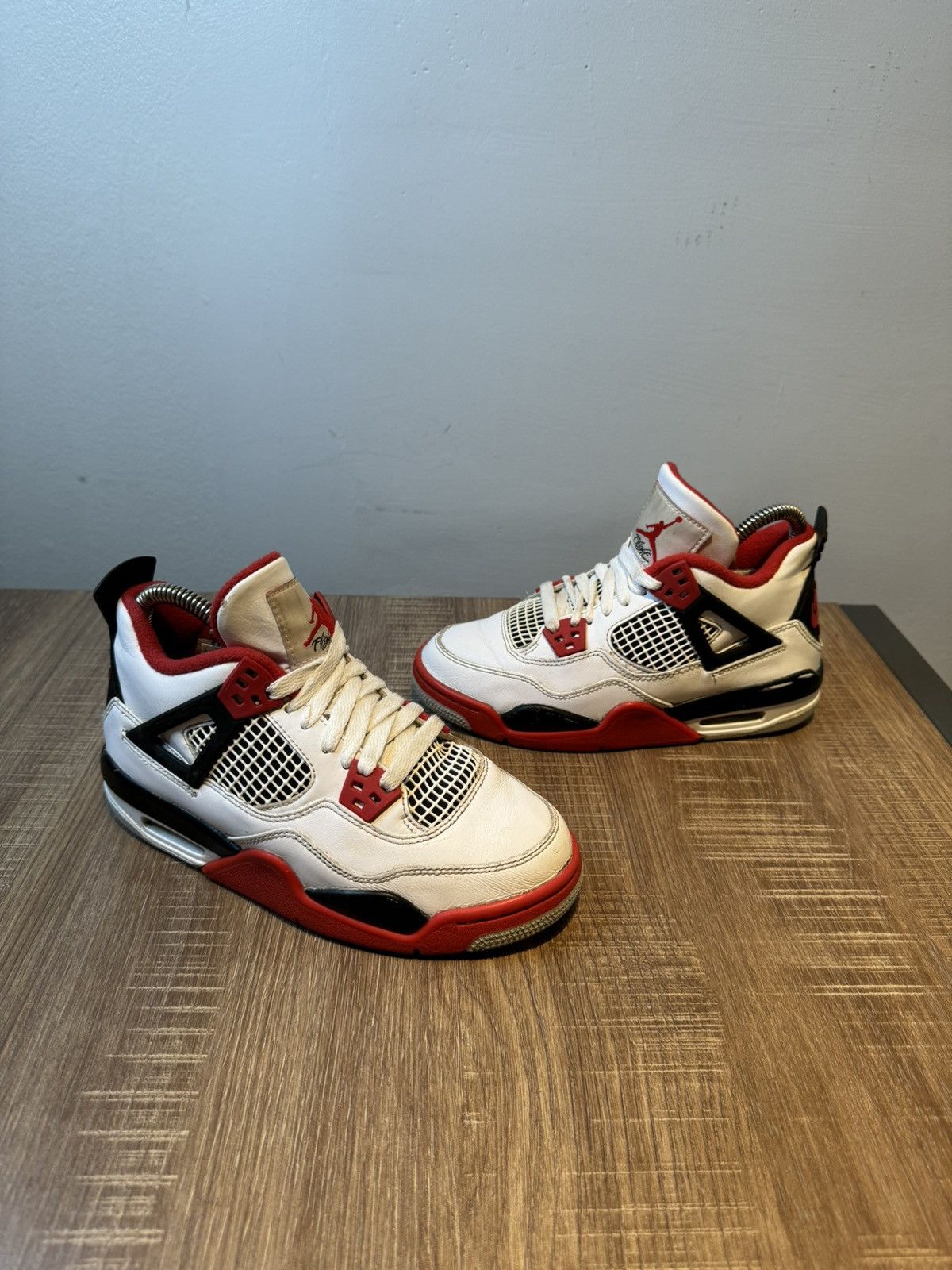 Jordan Brand Air Jordan 4 Retro OG GS Fire Red 2020 - Size 3.5Y 5 Women’s Size US 5 / IT 35 - 2 Thumbnail