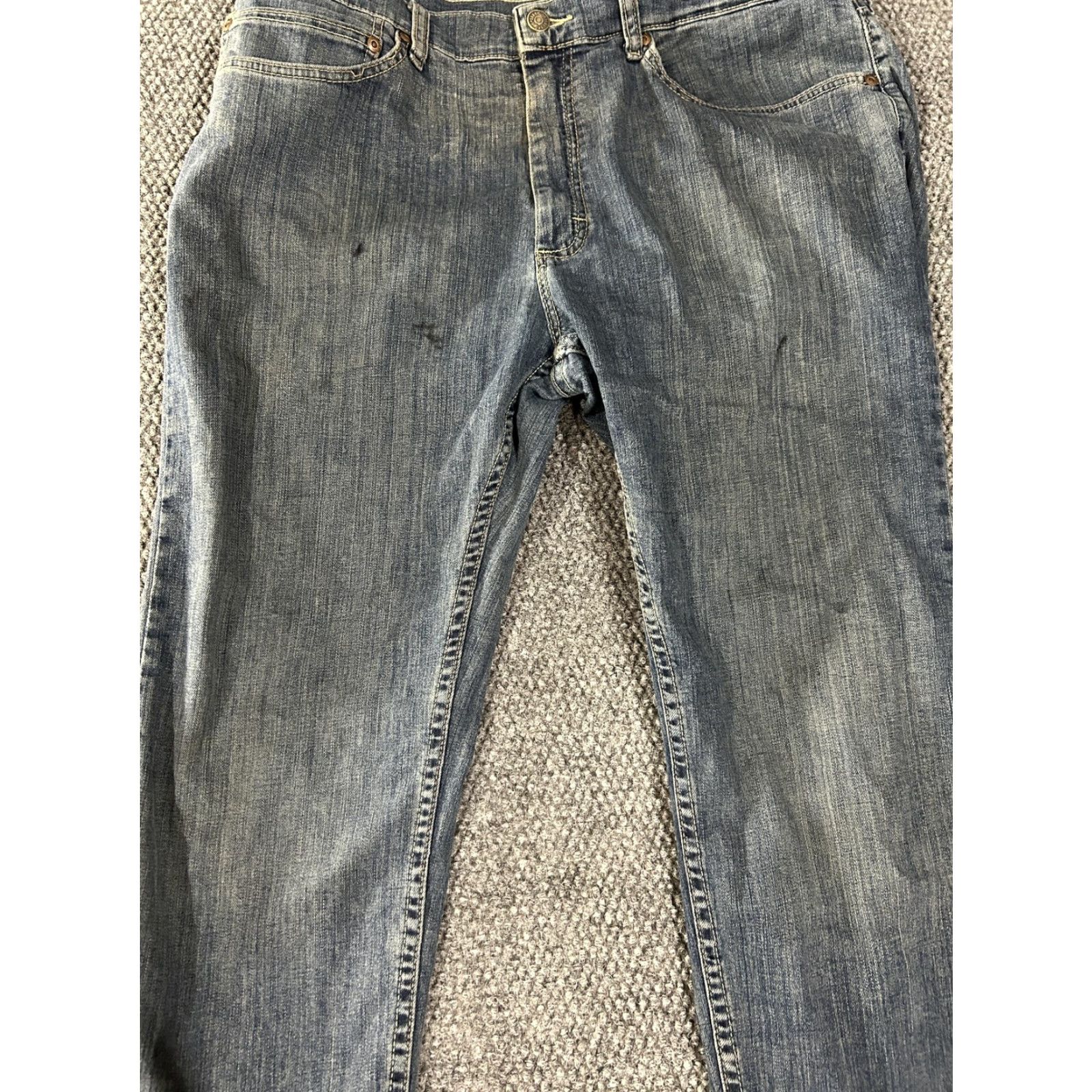 Lee Lee Jeans Mens 36x30 Blue Classic Fit Straight Leg Denim Stretch Jeans Mens 36 Inseam 30 Waist 36 Medium Blue Lee Brand Size US 36 / EU 52 - 3 Thumbnail