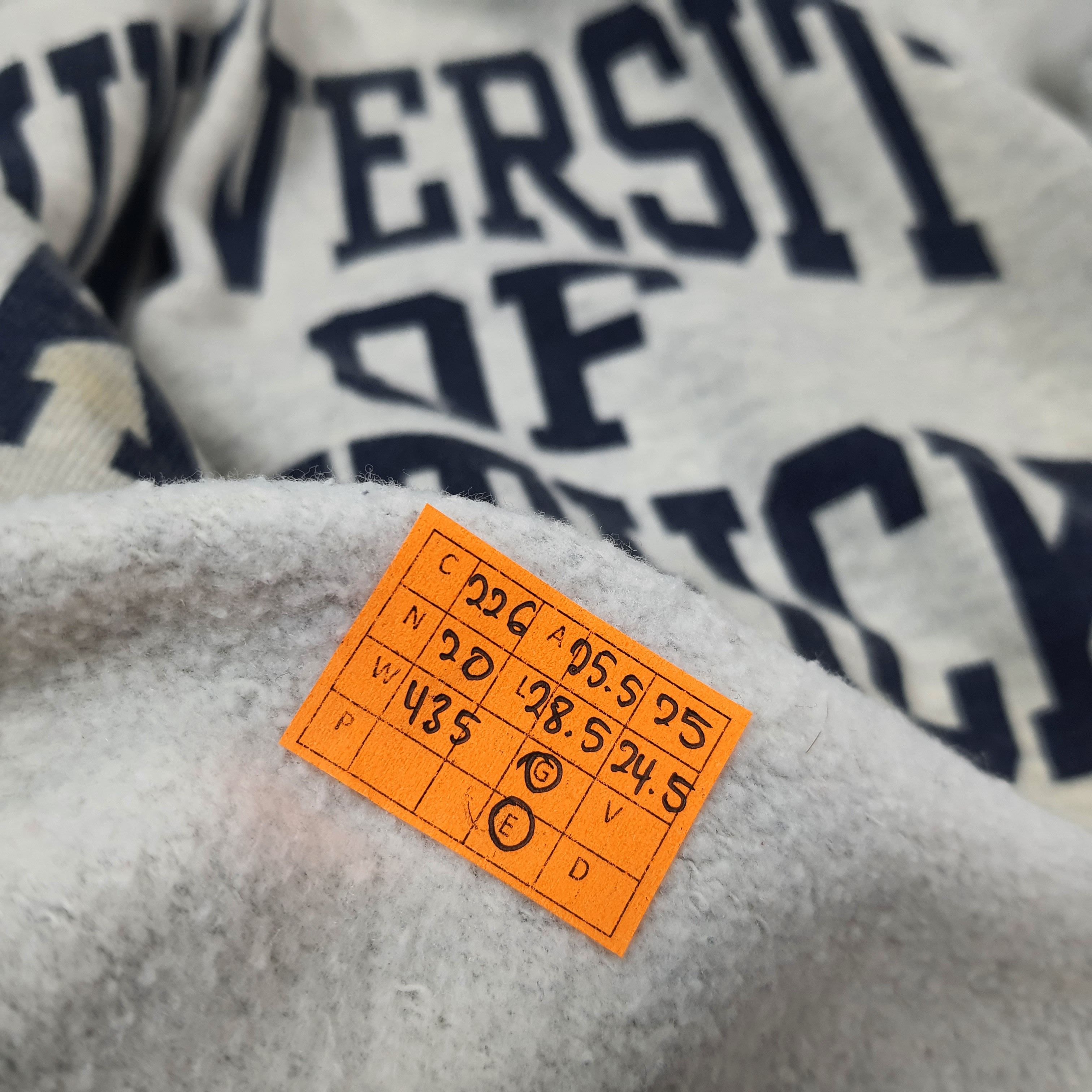 Vintage Vintage University of Kentucky Sweatshirt C226N20 Size US XL / EU 56 / 4 - 8 Thumbnail