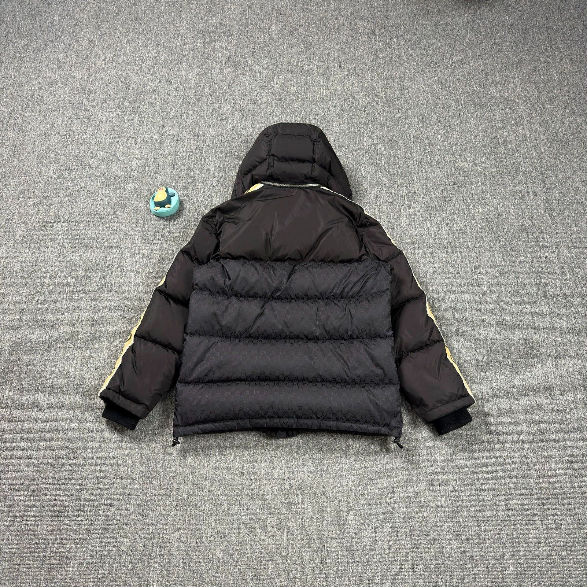 Gucci Gucci 3M Reflective Strip Black All-Over Print Down Jacket Size M / US 6-8 / IT 42-44 - 2 Thumbnail