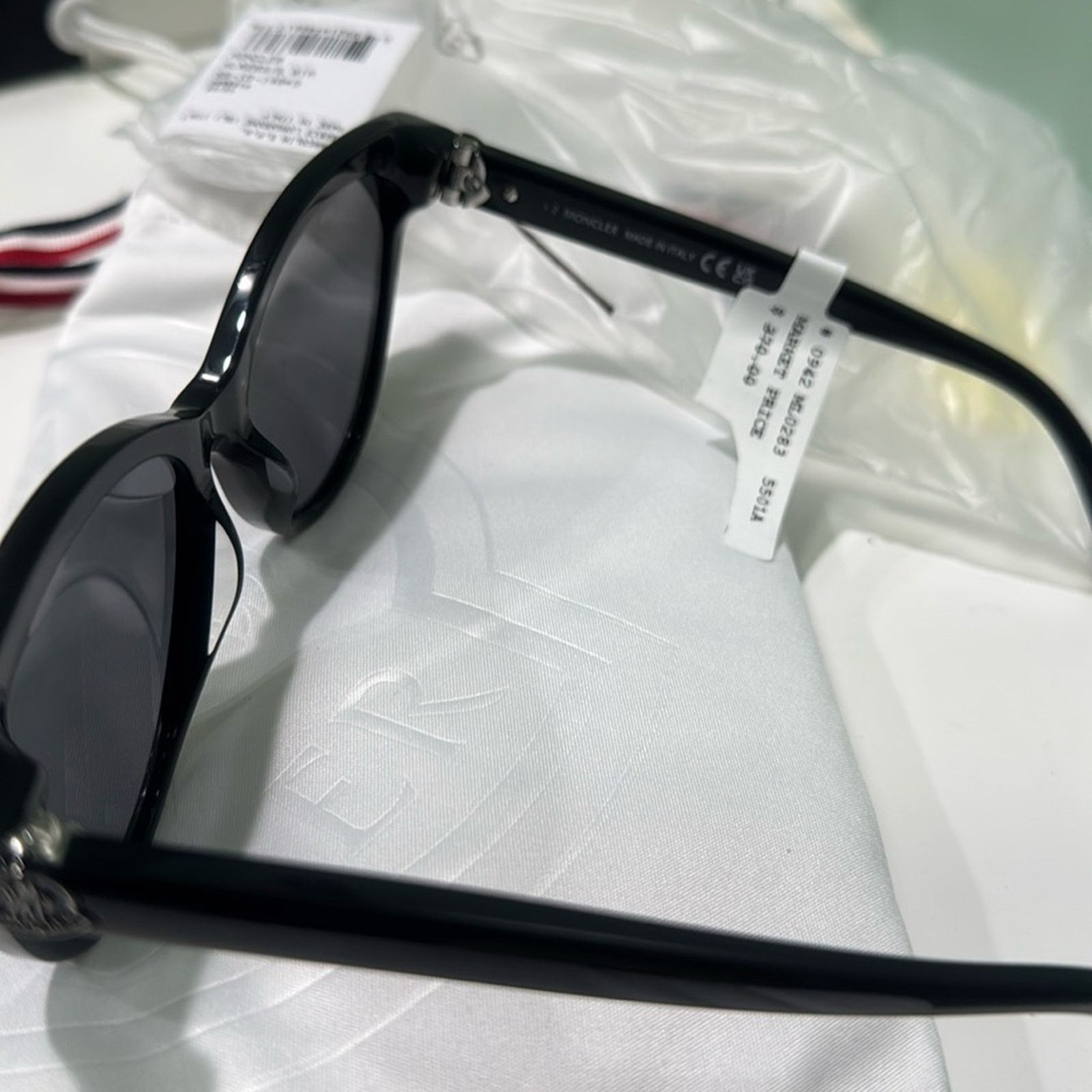 Moncler Moncler 55MM Cat Eye Sunglasses Black Size ONE SIZE - 9 Thumbnail