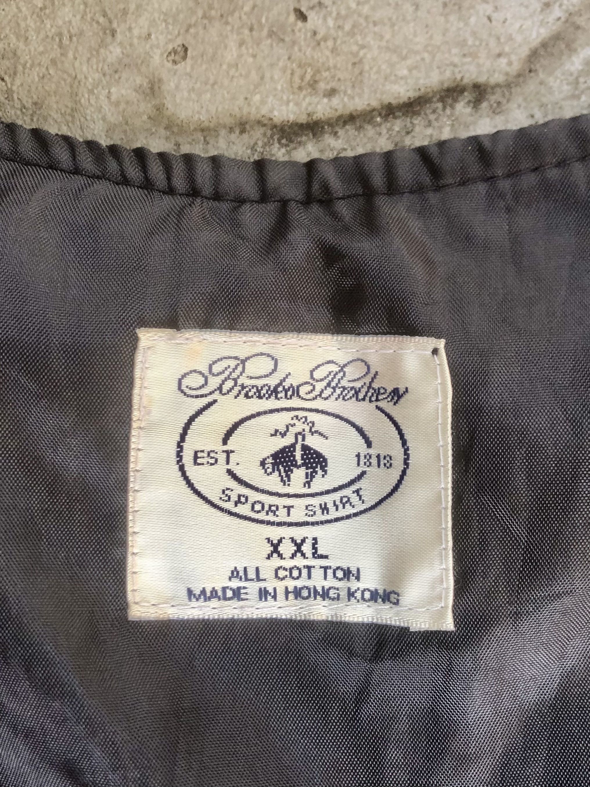 Brooks Brothers Brooks brothers 80s thai hill tribe velvet vest Size US XXL / EU 58 / 5 - 4 Thumbnail