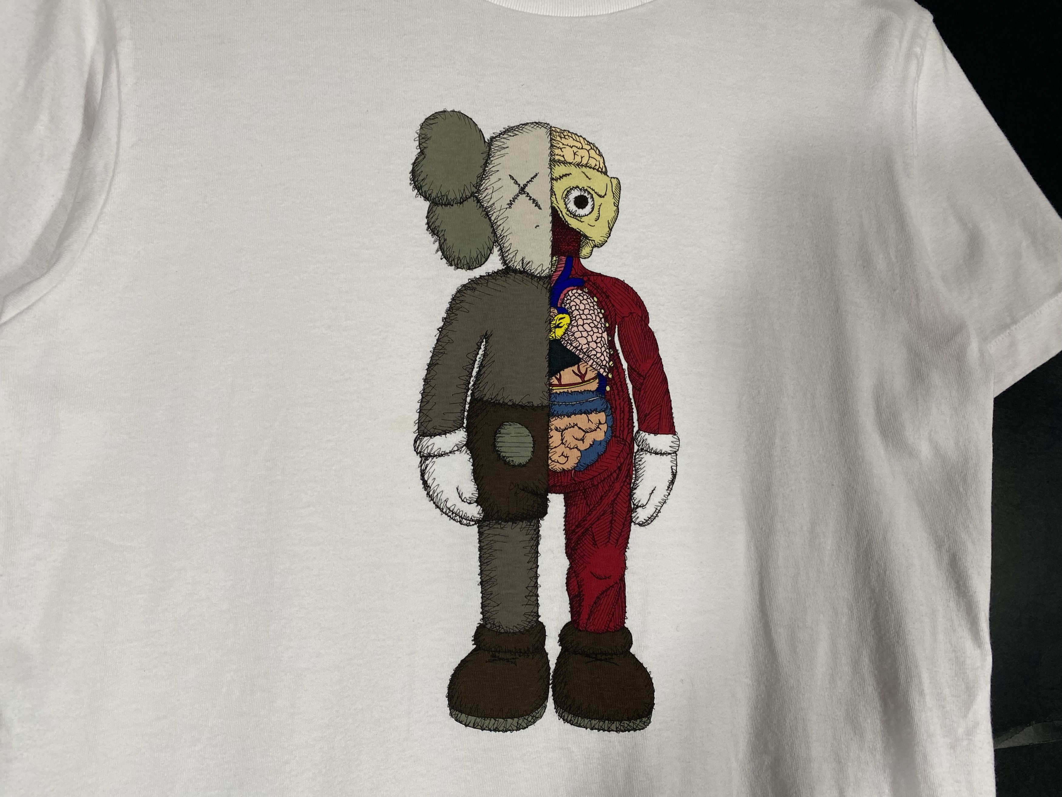 Kaws × Uniqlo Uniqlo x KAWS Flayed Companion T-shirt White Size US XS / EU 42 / 0 - 3 Thumbnail