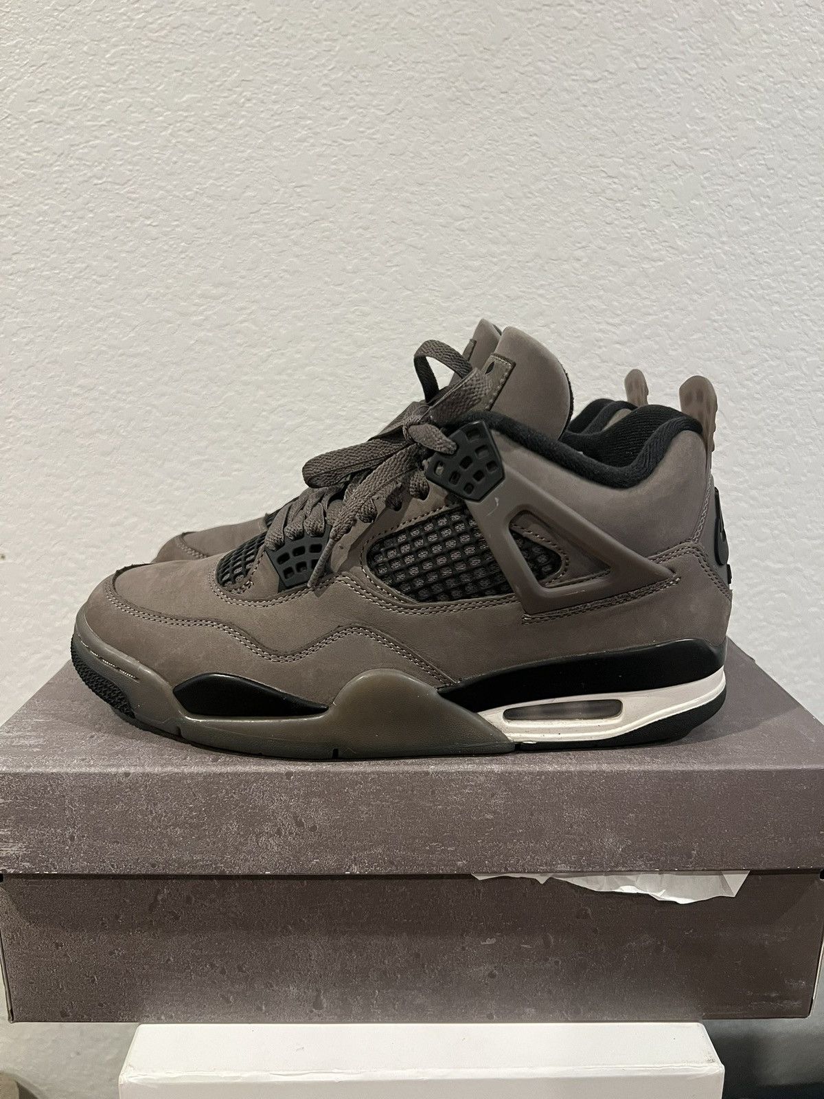 Jordan Brand Air Jordan 4 Cave Stone Size US 8 / EU 41 - 1 Thumbnail