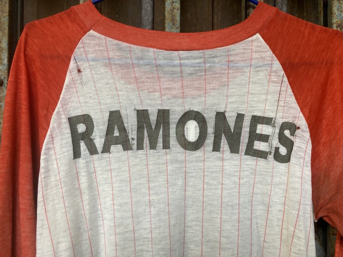 Other Vintage T-shirt Ramones Two Tone Size US M / EU 48-50 / 2 - 4 Thumbnail
