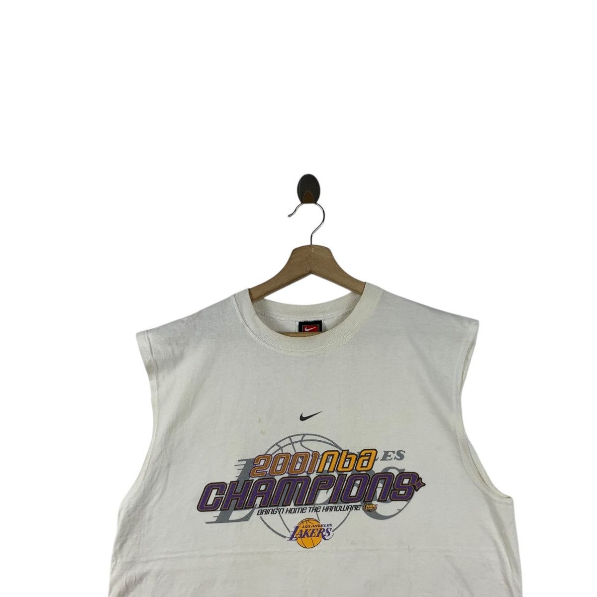 Nike Vintage NIKE NBA LAKERS 2001 Basketball Champion Tank Top Size US M / EU 48-50 / 2 - 2 Thumbnail
