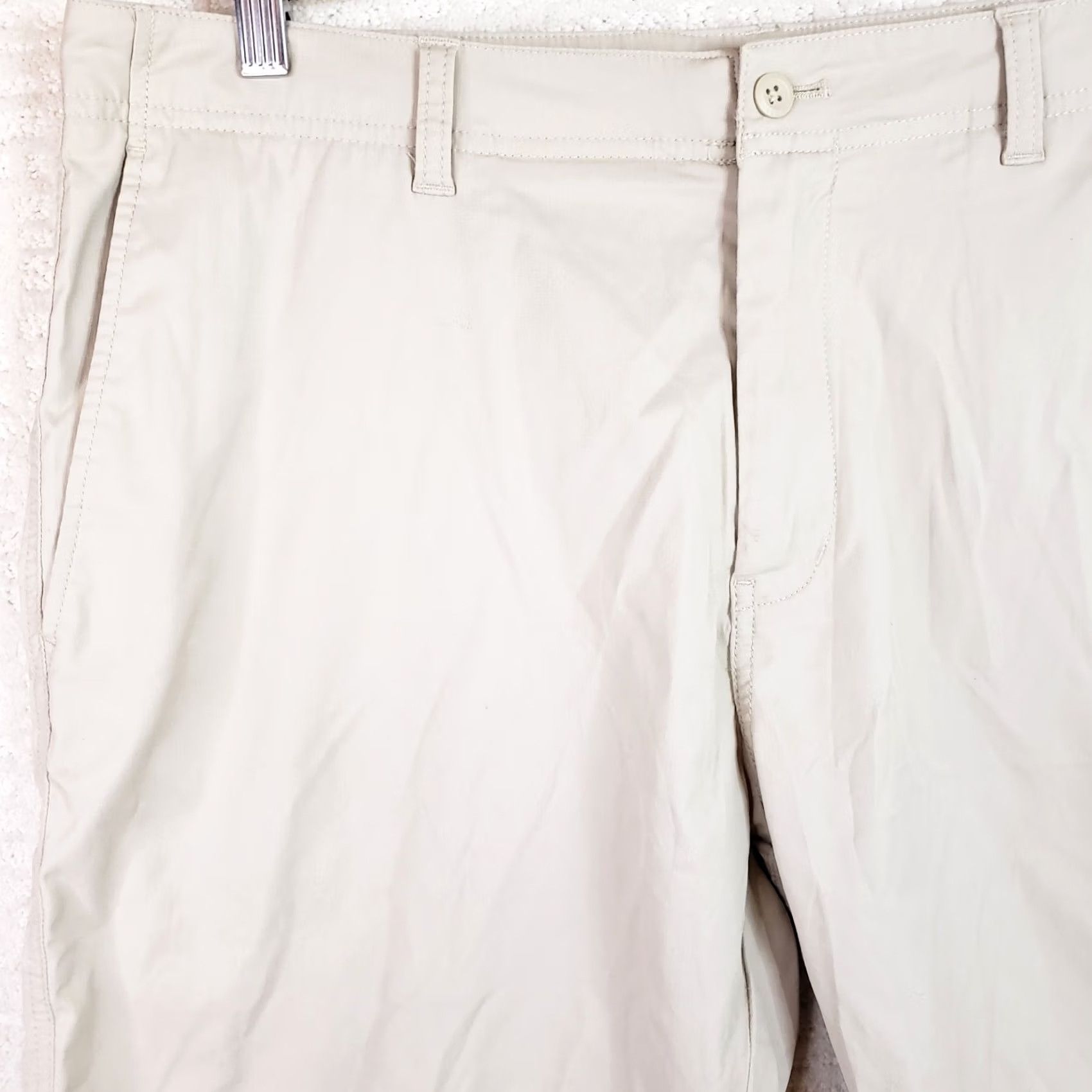 Vintage Duck Head Men's Casual Shorts Size 37 Beige Cotton Nylon Activewear Short Cargo Regular Inseam 8 in UV Quick Dry Moisture Wicking Size US 37 - 3 Thumbnail