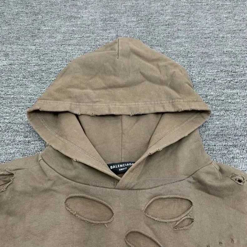 Balenciaga Balenciaga Brown Distressed Hoodie. Size US M / EU 48-50 / 2 - 7 Thumbnail