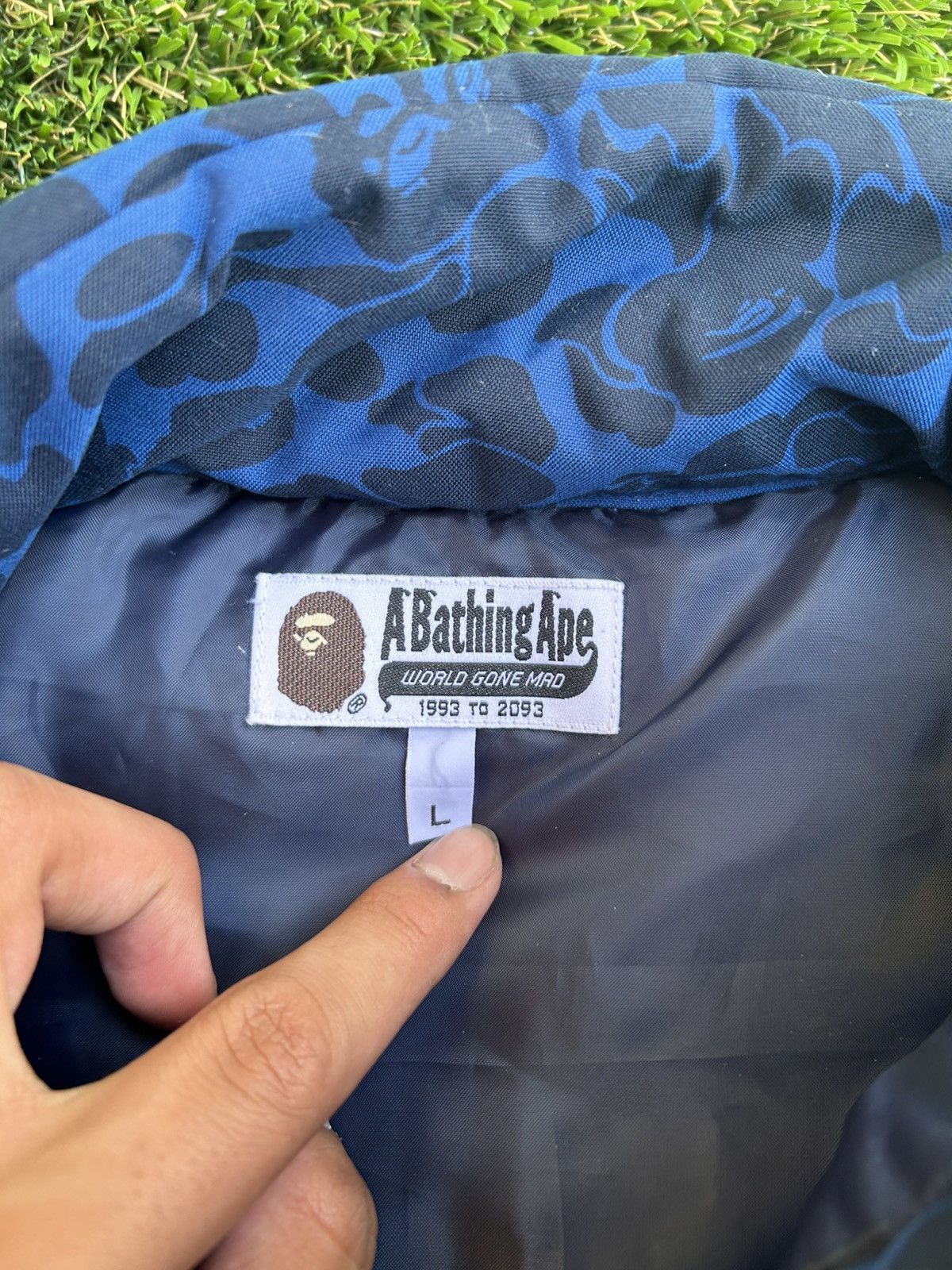 Bape BAPE Blue Camo Down Puffer Vest Size US L / EU 52-54 / 3 - 6 Thumbnail