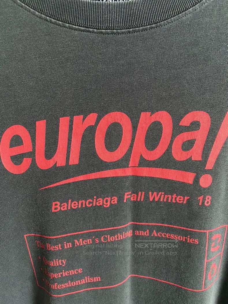 Balenciaga Balenciaga Short-sleeve, Size M Size US M / EU 48-50 / 2 - 3 Thumbnail