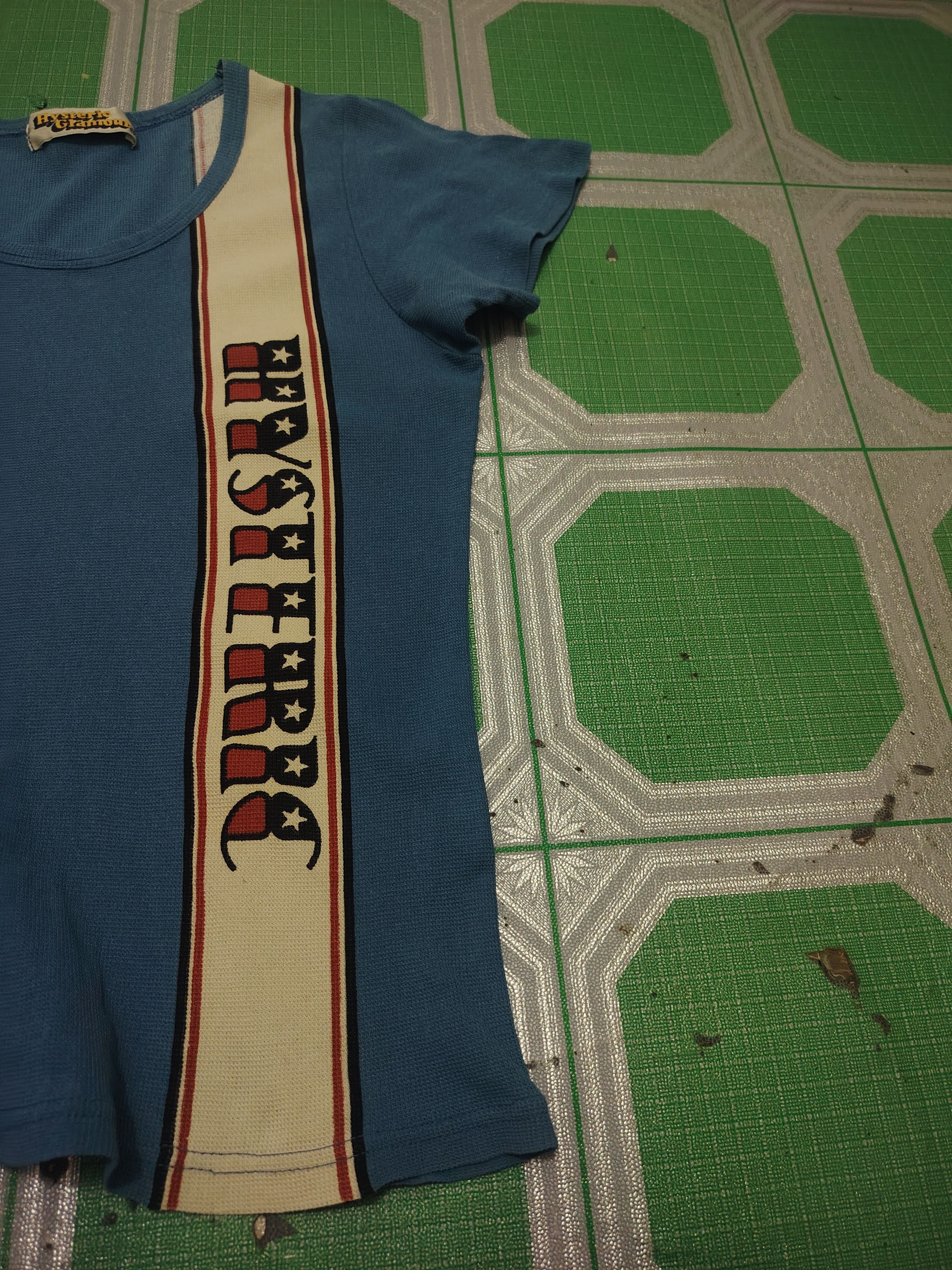 Hysteric Glamour Distressed Vintage Hysteric Glamour t shirt Size XS / US 0-2 / IT 36-38 - 7 Thumbnail