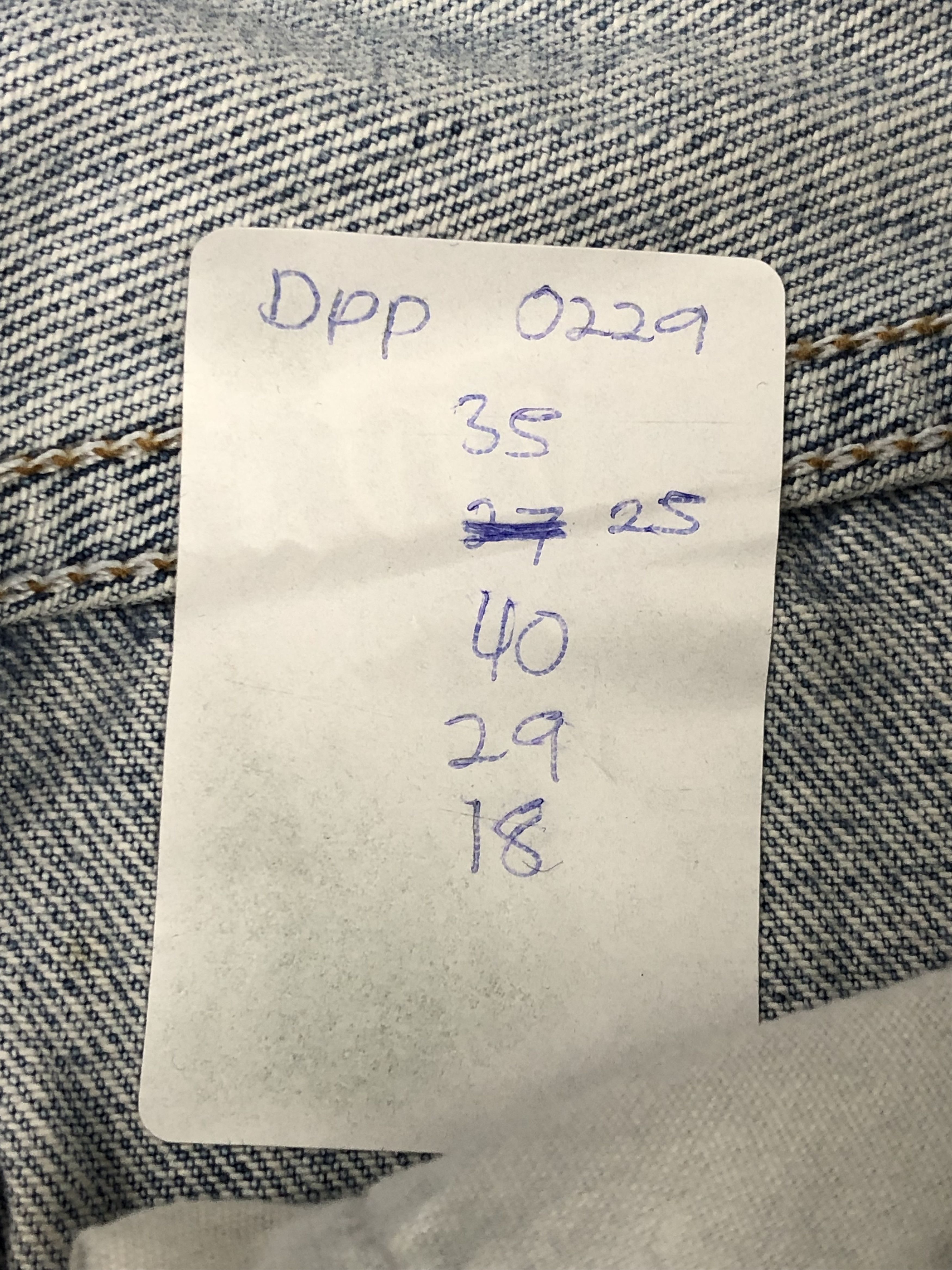 Levi's Vintage Levis 501 Light Washed Jeans DPP0229 Size US 35 - 14 Thumbnail