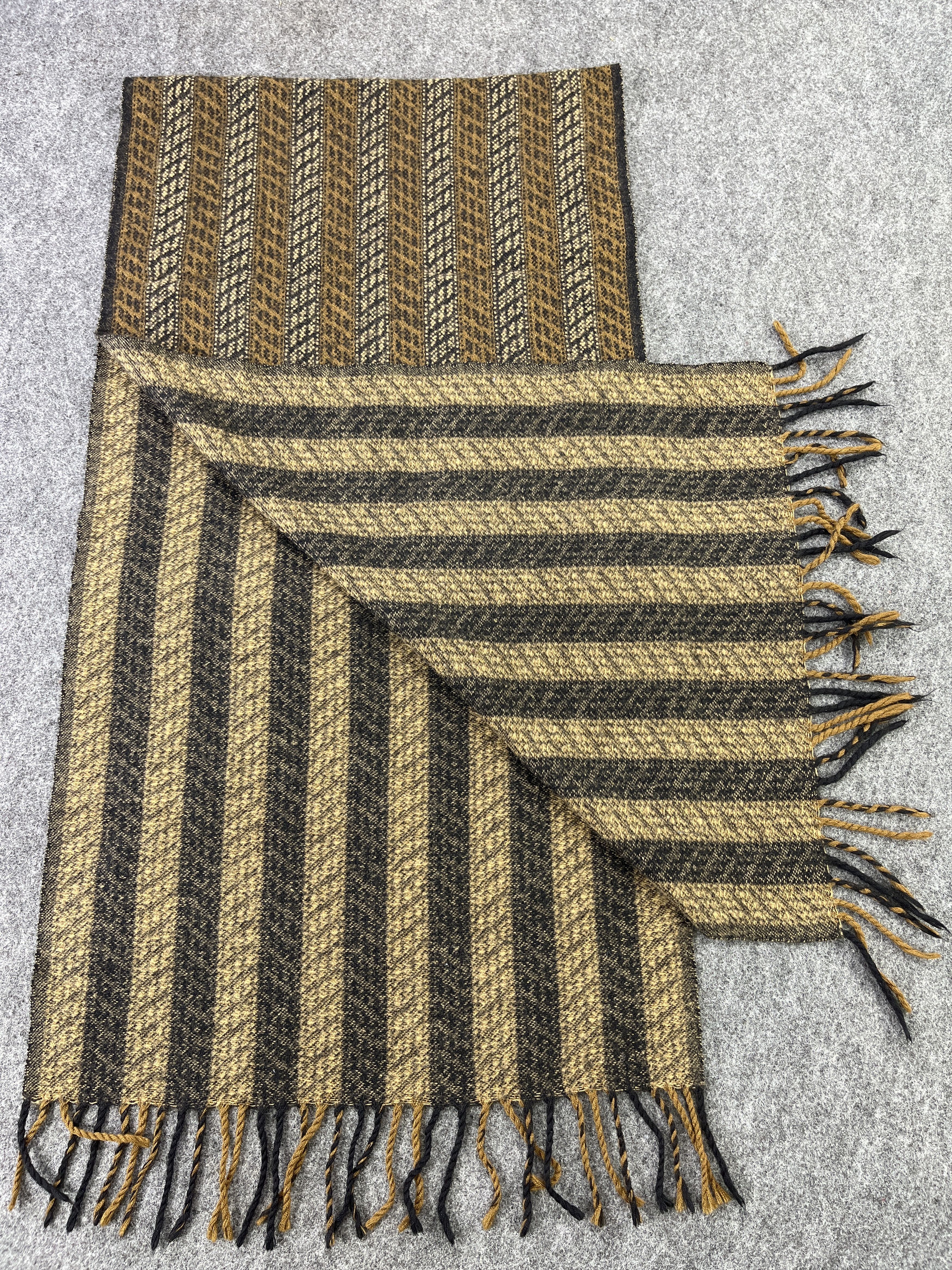 Vintage Vintage Yves Saint Laurent Scarf / Muffler / Neckwear T240 Size ONE SIZE - 2 Thumbnail