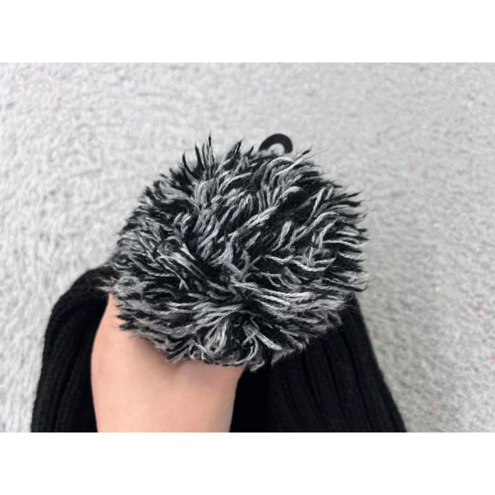 Vintage Turbine Beanie Adult One Size Black Gray Cable Knit 100% Acrylic Pom Vintage No (if applicable) Mens Beanie Size ONE SIZE - 3 Thumbnail