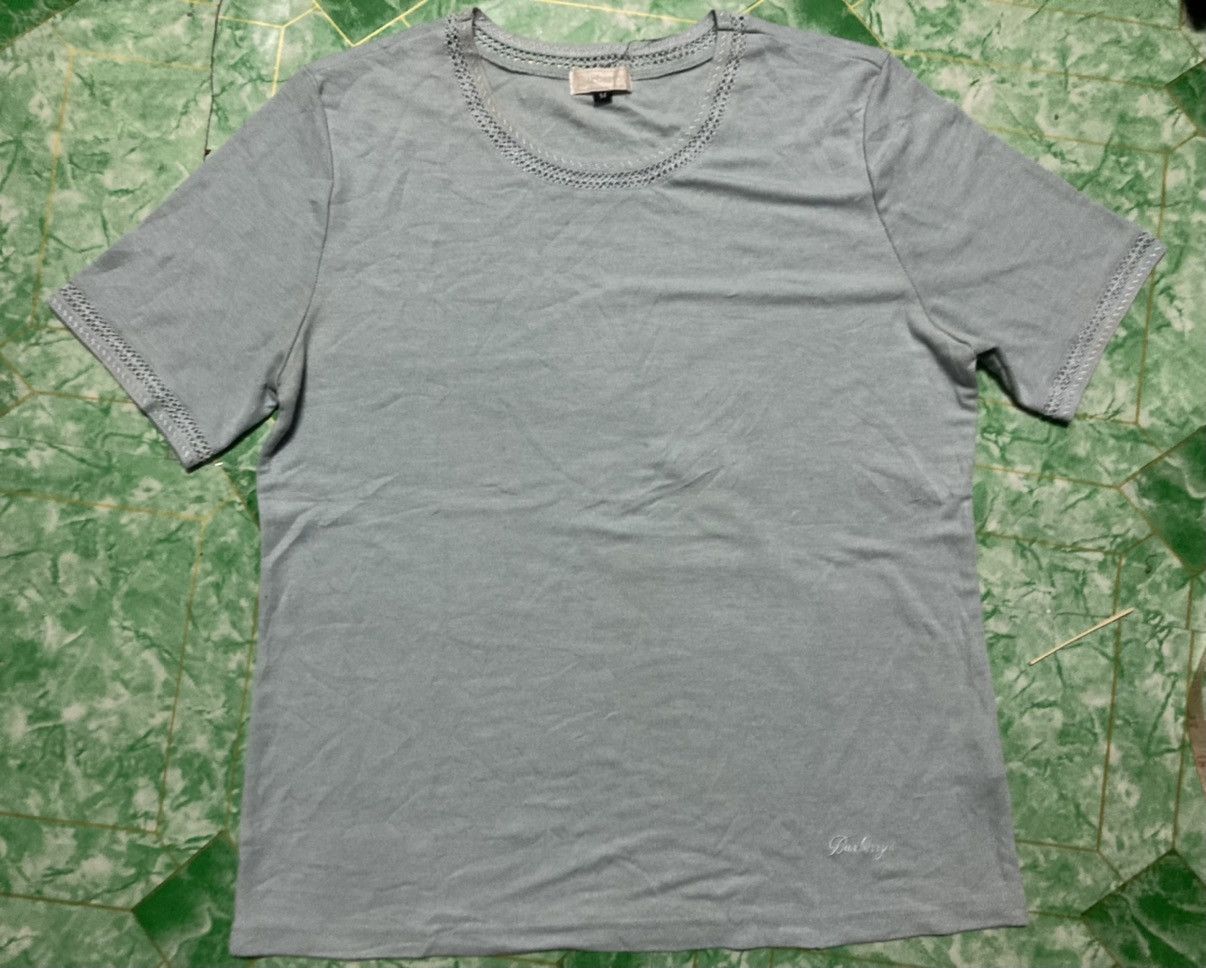 Burberry × Designer Burberry T-shirt Brand Size S / US 4 / IT 40 - 1 Thumbnail