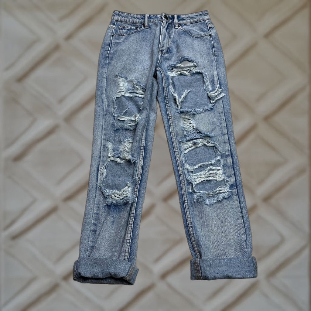 Boohoo Boohoo Jeans Womens 2 Light Wash Blue Distressed Rips Boyfriend 27x25 Rolled New Size 26" / US 2 / IT 38 - 1 Thumbnail
