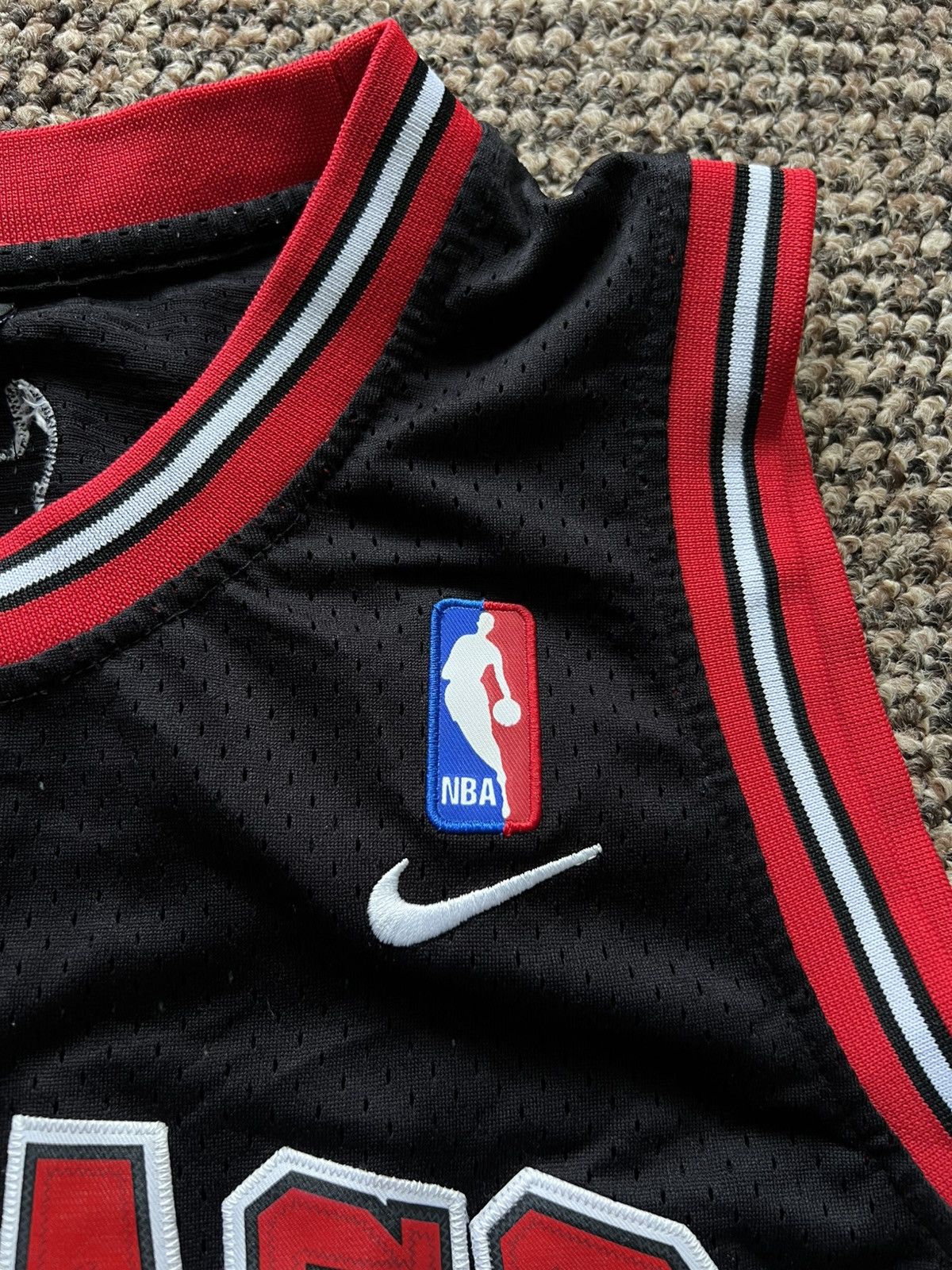 NBA Vintage Nike Chicago Bulls Jersey #23 Jordan NBA Tank Top Size US M / EU 48-50 / 2 - 9 Thumbnail