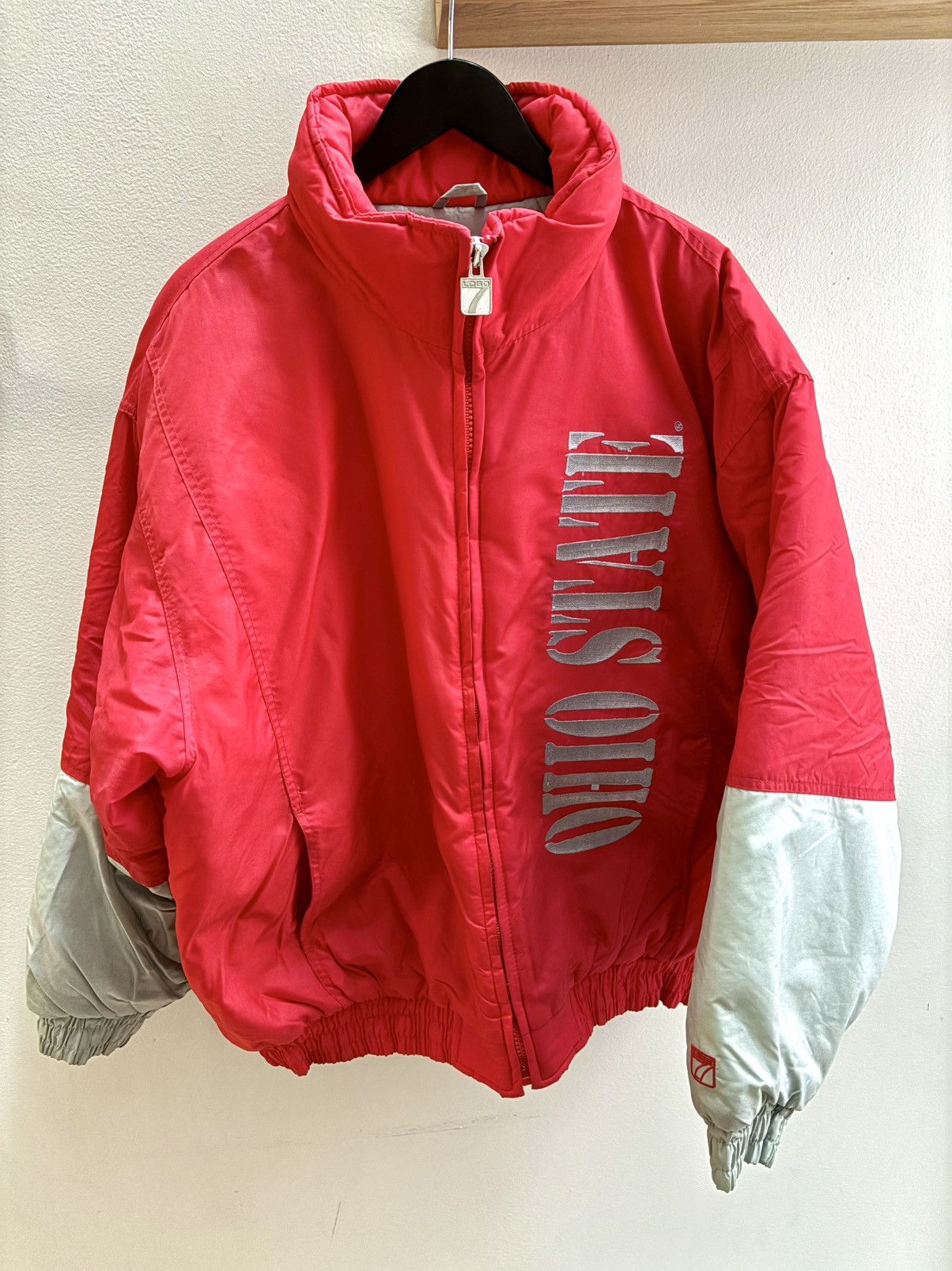 Logo 7 Ohio State Buckeyes VTG 90s Logo7 NCAA puffer jacket XL Size US XL / EU 56 / 4 - 1 Thumbnail