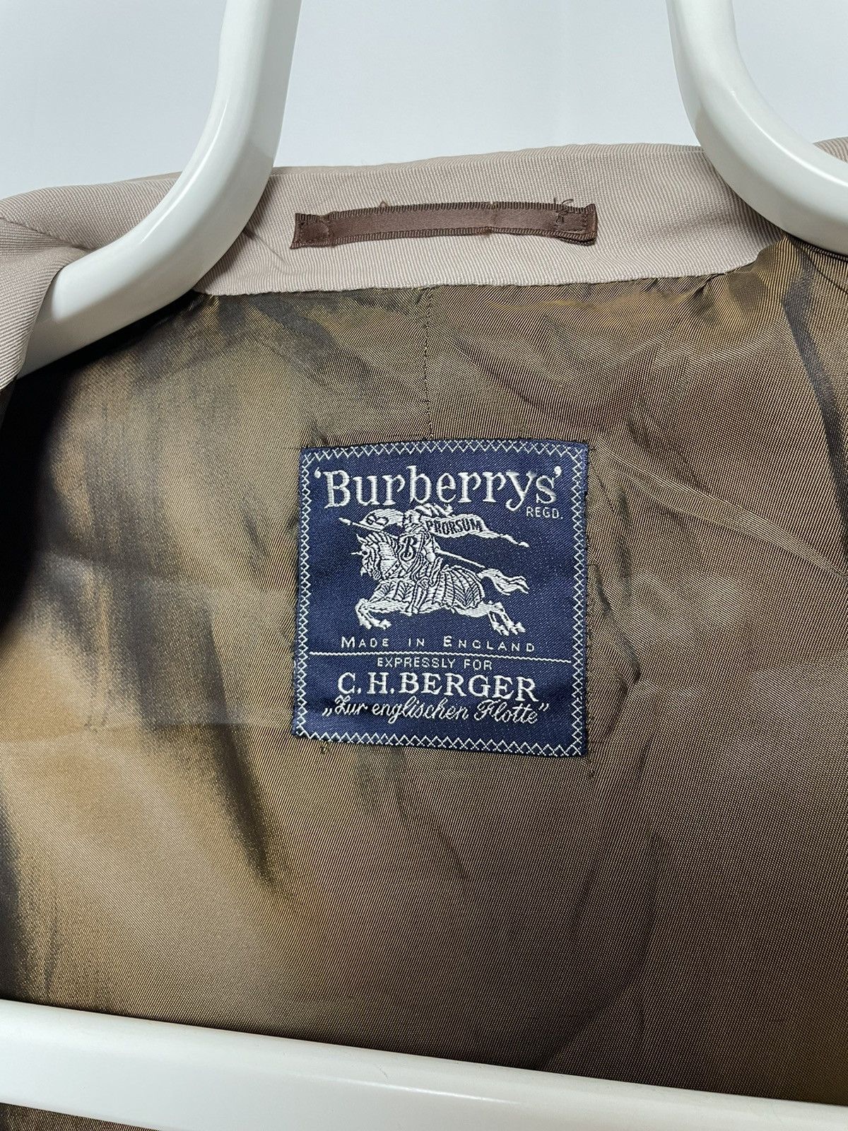 Burberry Burberry’s Tench Coat Beige Cotton Size S/M Size US S / EU 44-46 / 1 - 5 Thumbnail