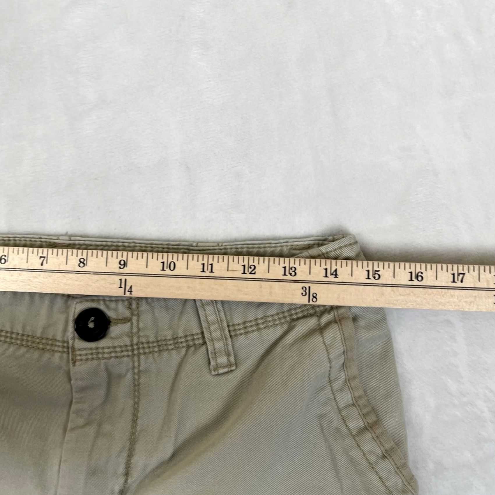 Aeropostale VINTAGE Aeropostale Cargo Shorts Mens 28 Beige Canvas 11 Inseam Utility Y2K Size US 28 / EU 44 - 4 Thumbnail