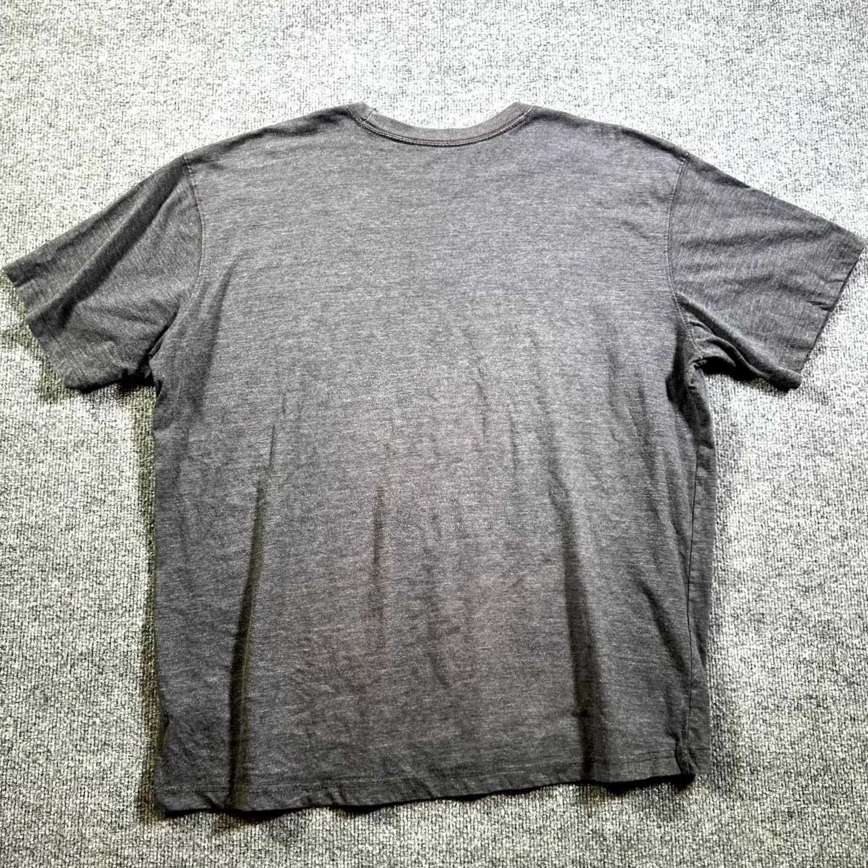 The Mountain Blue Mountain T-Shirt Mens XL Charcoal Gray Cotton Short Sleeve Streetwear Skater Size US XL / EU 56 / 4 - 2 Thumbnail