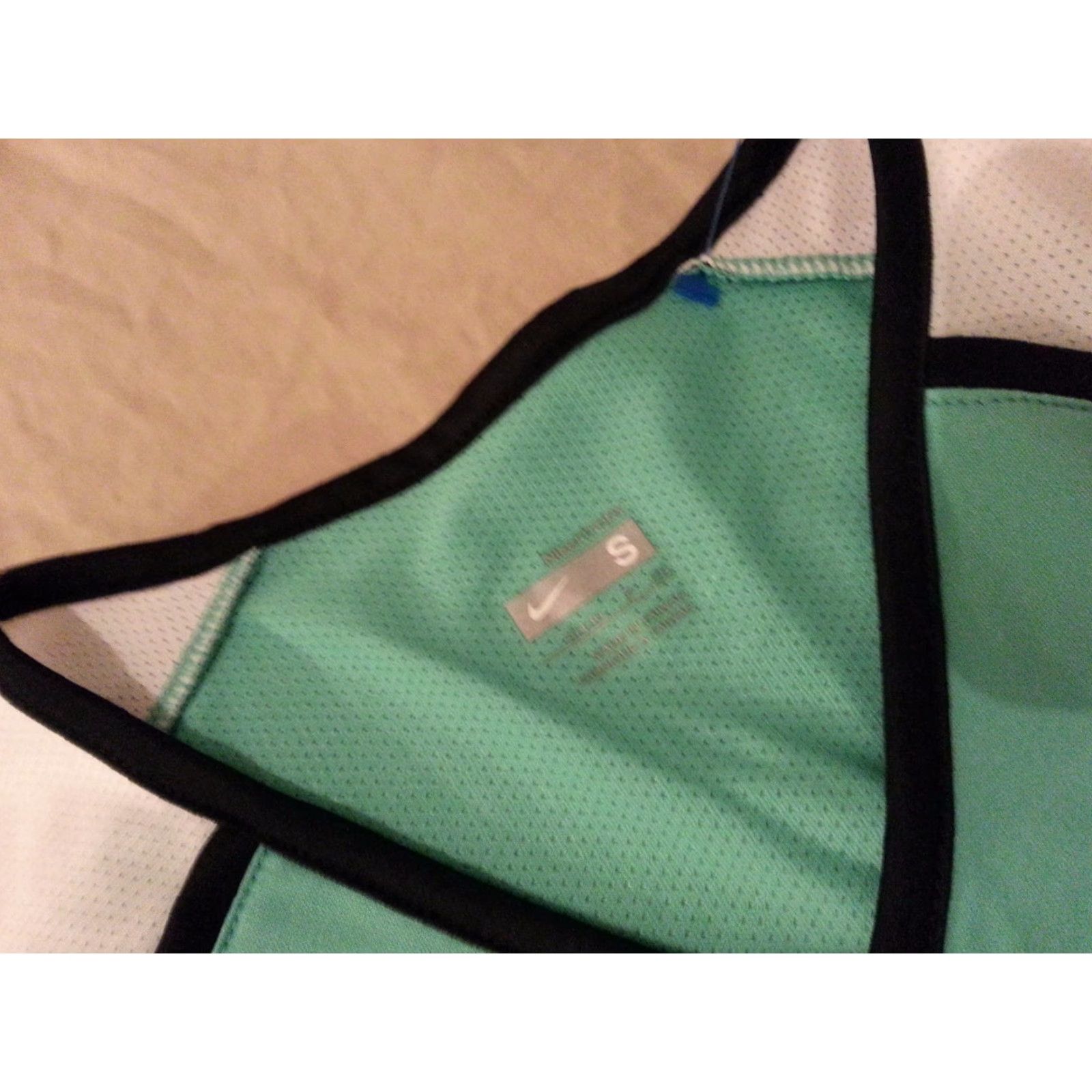 Nike Womens Nike Tank Shirt S Small Green Athletic Shirt Womens Nike Tank S Green Athletic Size S / US 4 / IT 40 - 2 Thumbnail