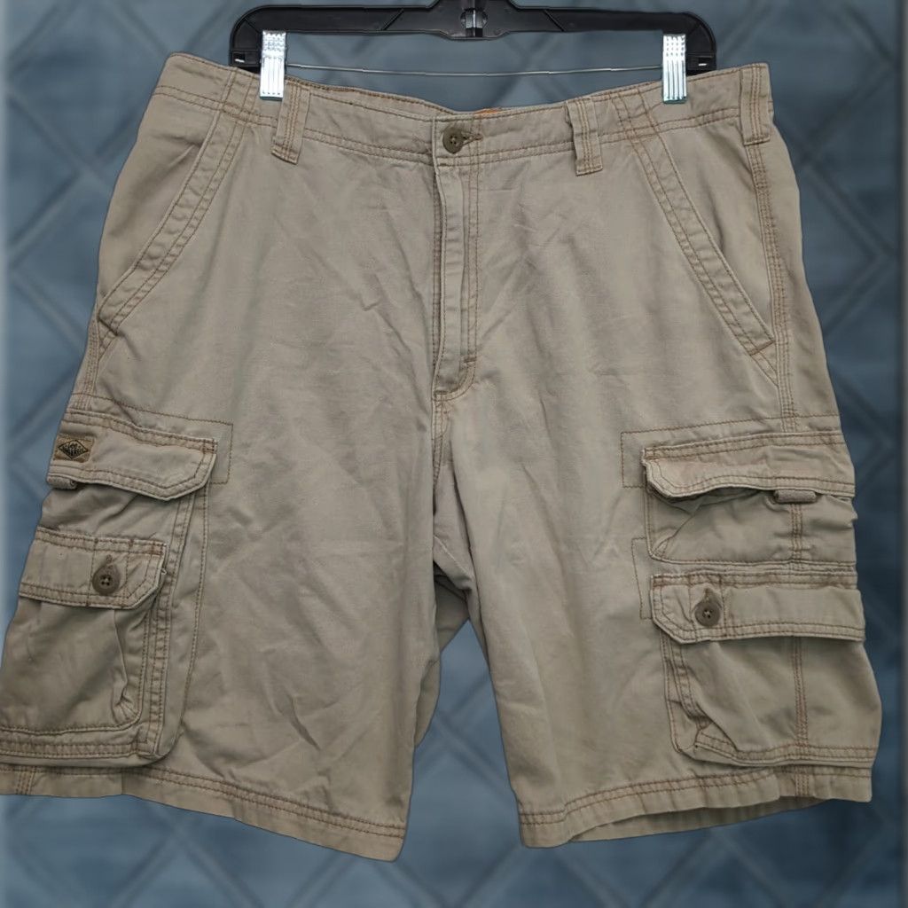 Lee Lee Dungaree Cargo Shorts Size 36 Heavy Cotton Beige Cargo Short Mens Regular Pocket Pockets Beige 100% Cotton Vintage No Size US 36 / EU 52 - 1 Thumbnail
