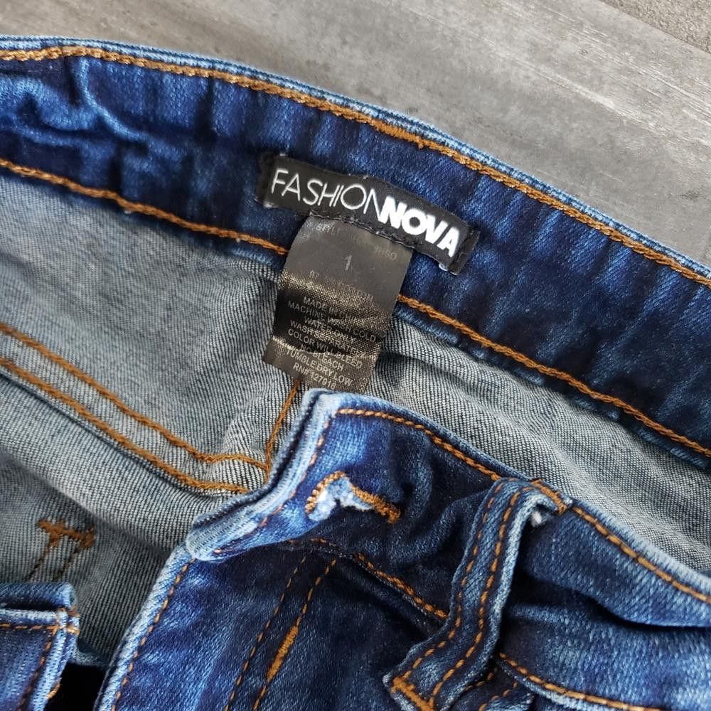 Fashion Nova Dark Denim High Waisted FN Skinny Jean Size 30" / US 8 / IT 44 - 3 Thumbnail