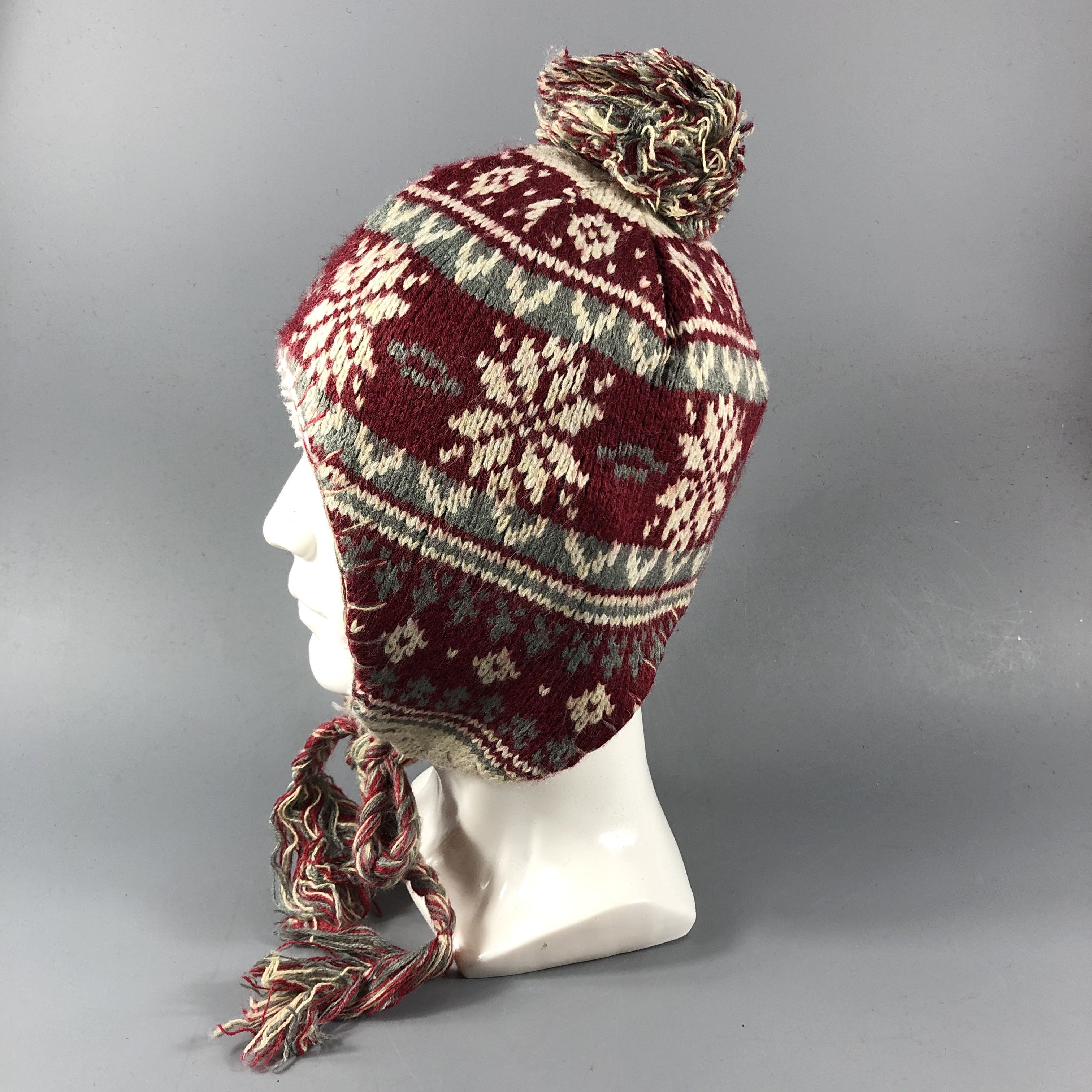 Vintage Fair Isle Ushanka Bobble Beanie Snowcap Snow Hat B760 Size ONE SIZE - 1 Thumbnail
