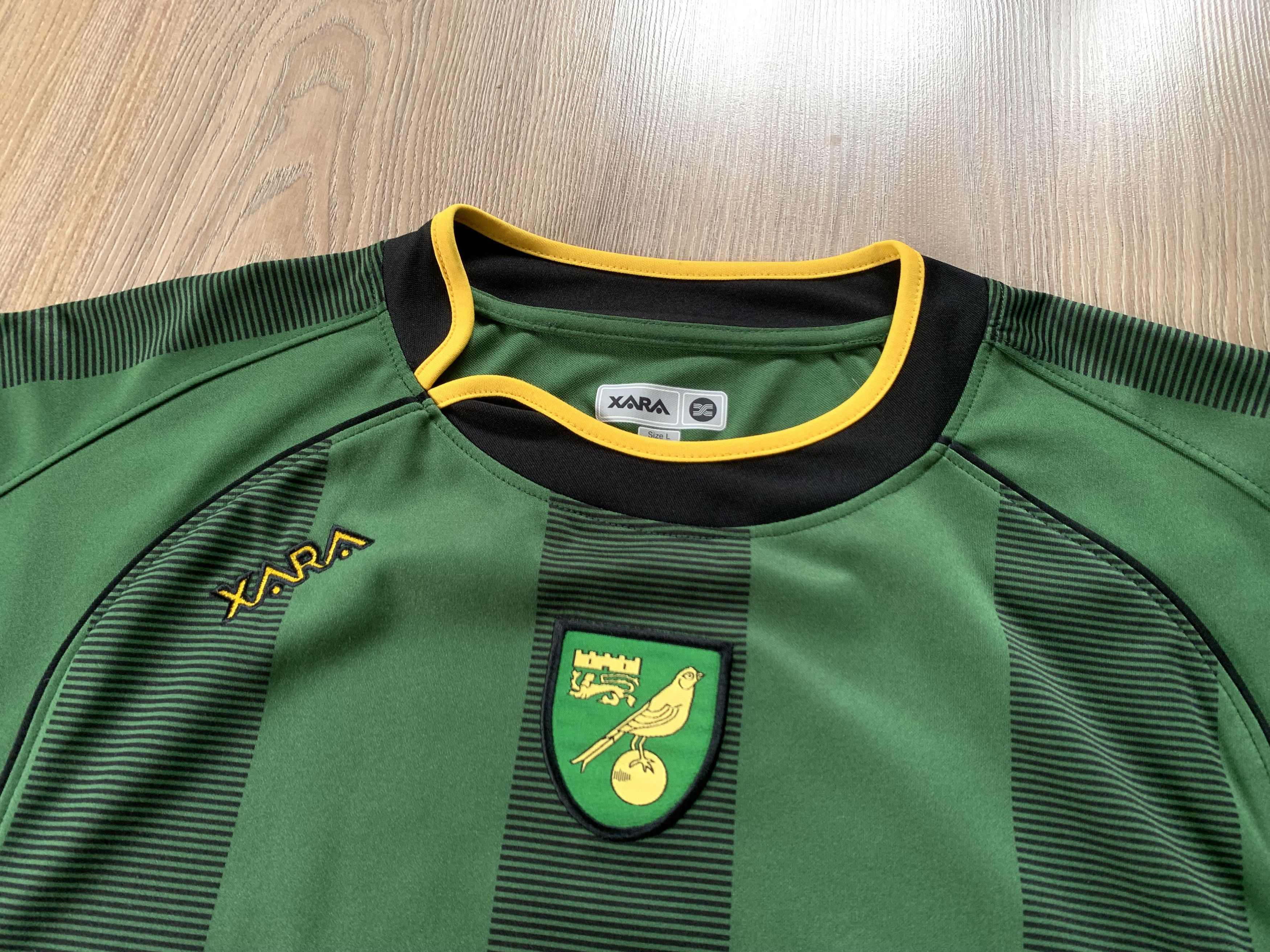 Other Vintage Xara Norwich Away Shirt 2004-2006 Size US L / EU 52-54 / 3 - 4 Thumbnail