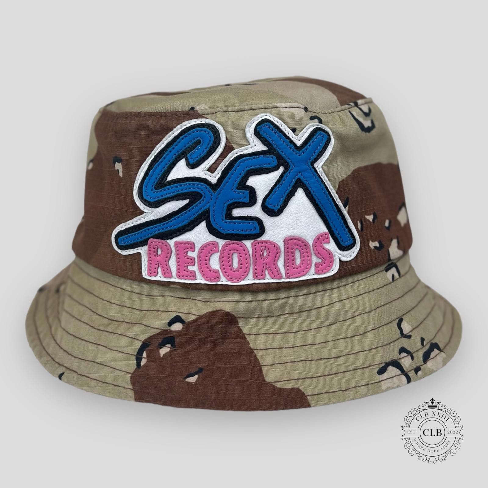 Chrome Hearts CHROME HEARTS MATTY BOY SEX RECORDS DESERT CAMO BUCKET HAT Size ONE SIZE - 1 Thumbnail