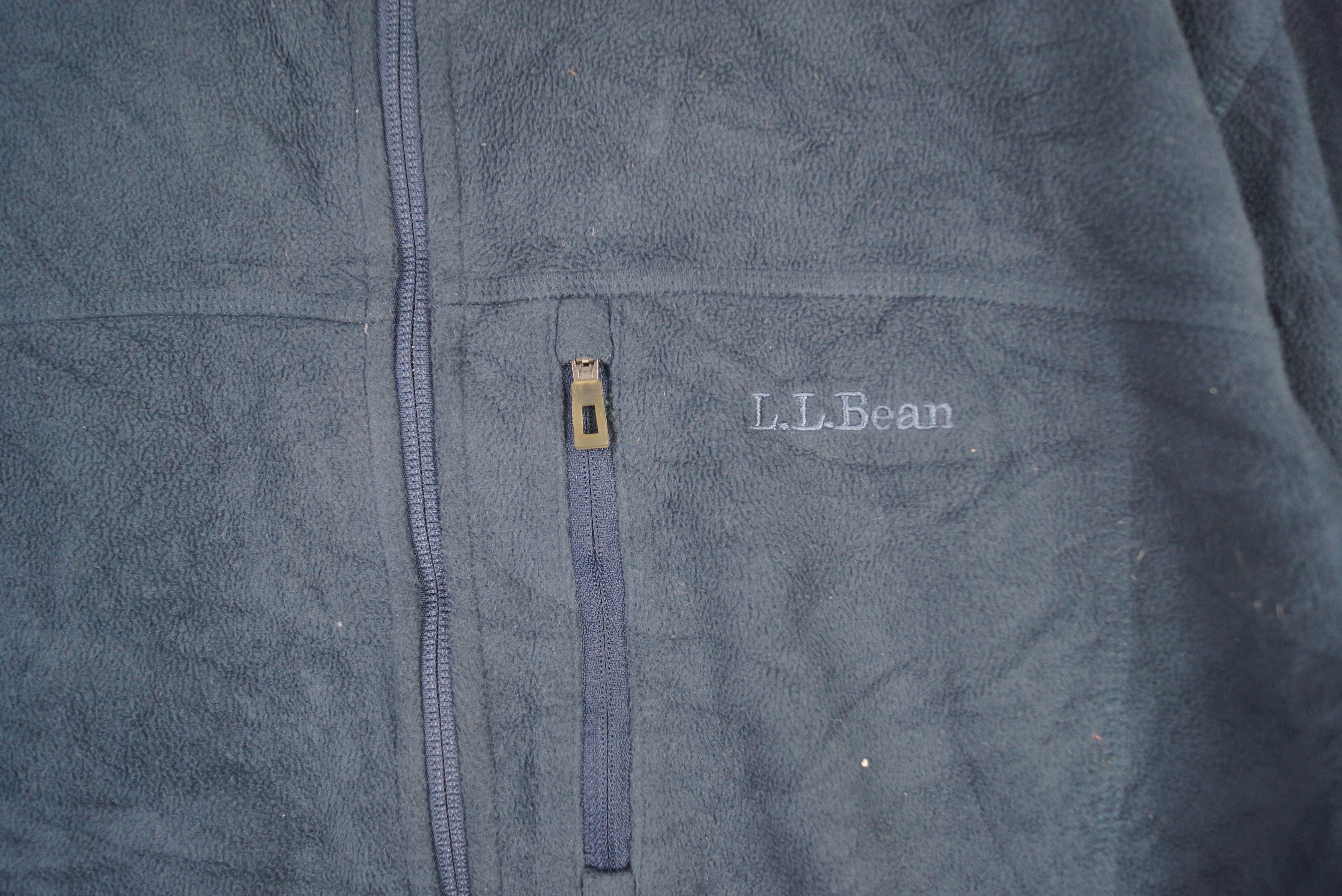 L.L. Bean Sweater Fleece Small Spell Out