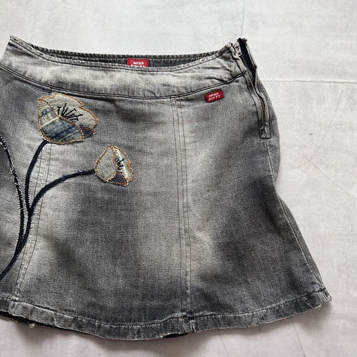 Miss Sixty RARE Miss Sixty Floral Vintage Faded Skirt Cop Copine Vibe Size 28" / US 6 / IT 42 - 2 Thumbnail