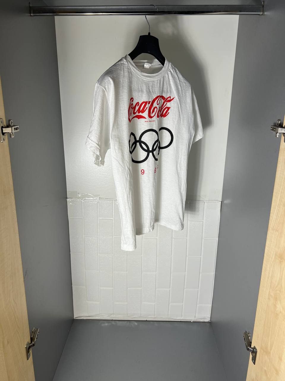Cartoon Network VINTAGE COCA COLA OLYMPIC GAME 1988 RETRO T-SHIRT Y2K Size US L / EU 52-54 / 3 - 4 Thumbnail