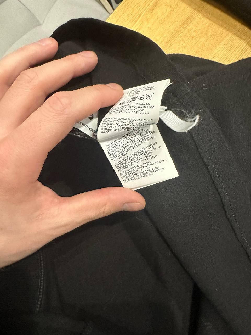 Off-White off white caravaggio hoodie Size US XS / EU 42 / 0 - 8 Thumbnail