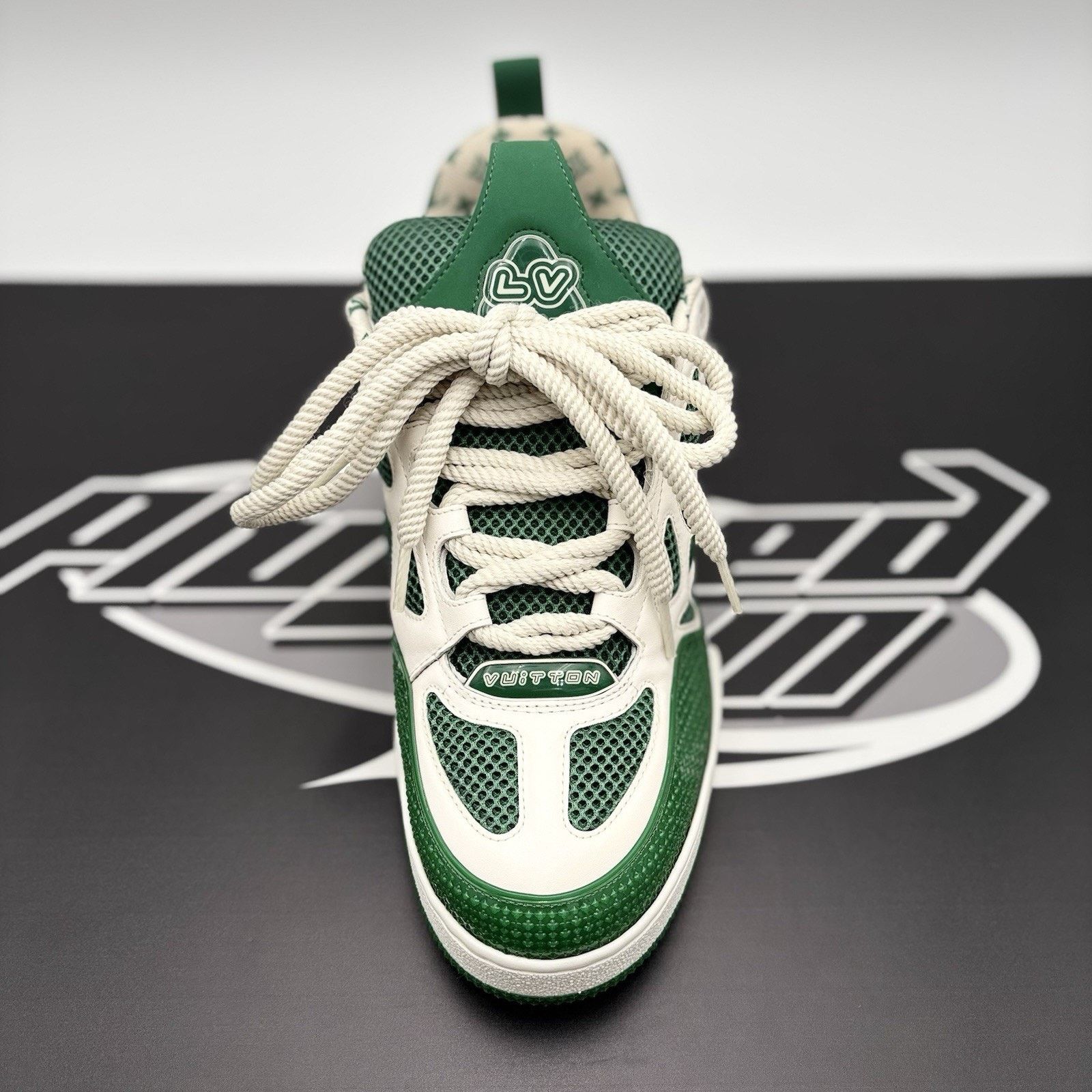 Louis Vuitton Louis Vuitton Skate ' Green, White ' | GREAT CONDITION! Size US 10.5 / EU 43-44 - 14 Thumbnail
