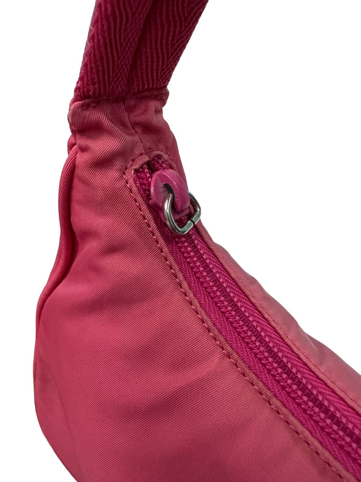 Prada AUTHENTIC VINTAGE PRADA PINK NYLON HOBO BAG Size ONE SIZE - 10 Thumbnail