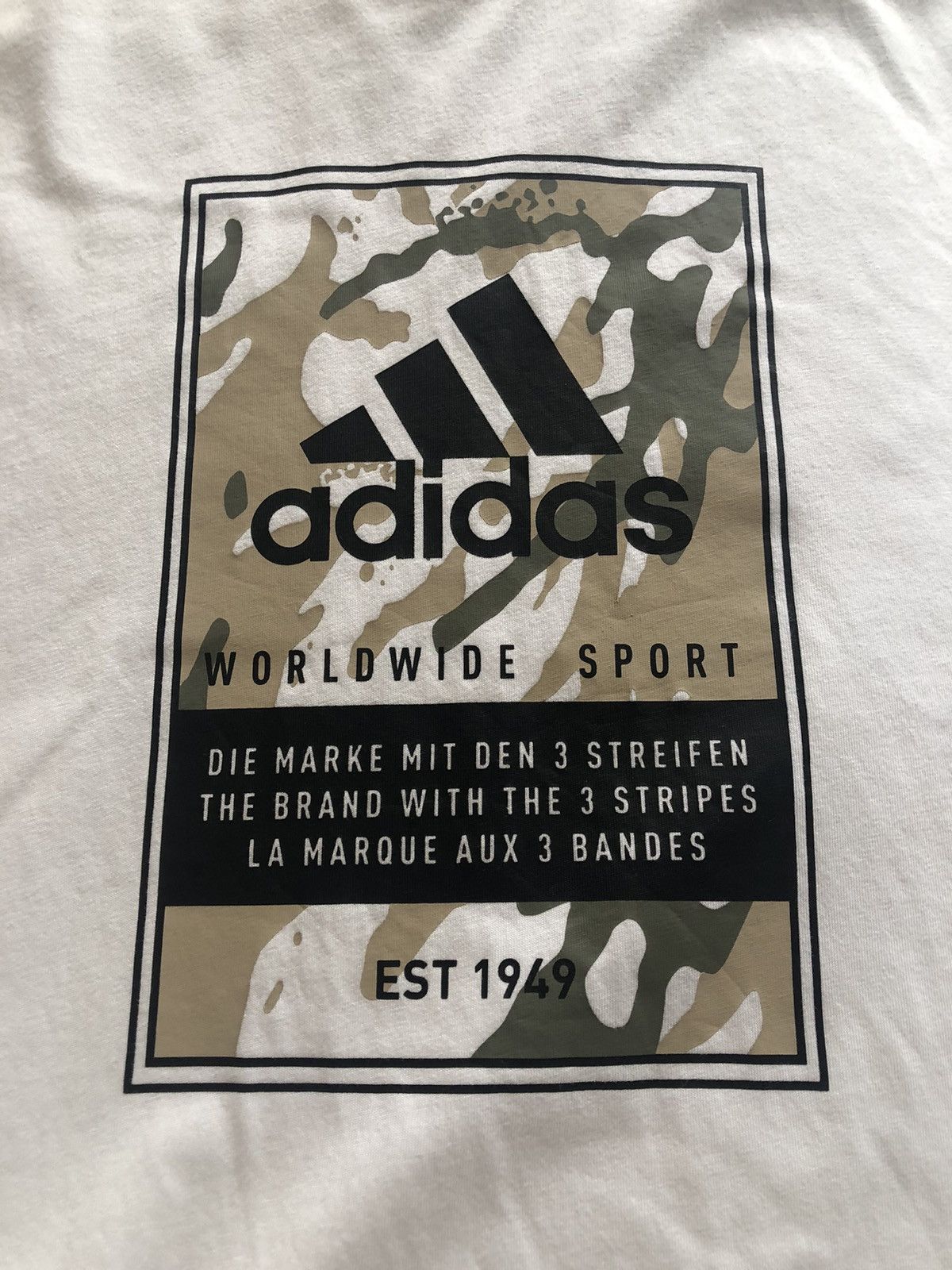 Adidas ADIDAS VINTAGE SPORT CAMO TEE SHIRT Size US XL / EU 56 / 4 - 2 Thumbnail