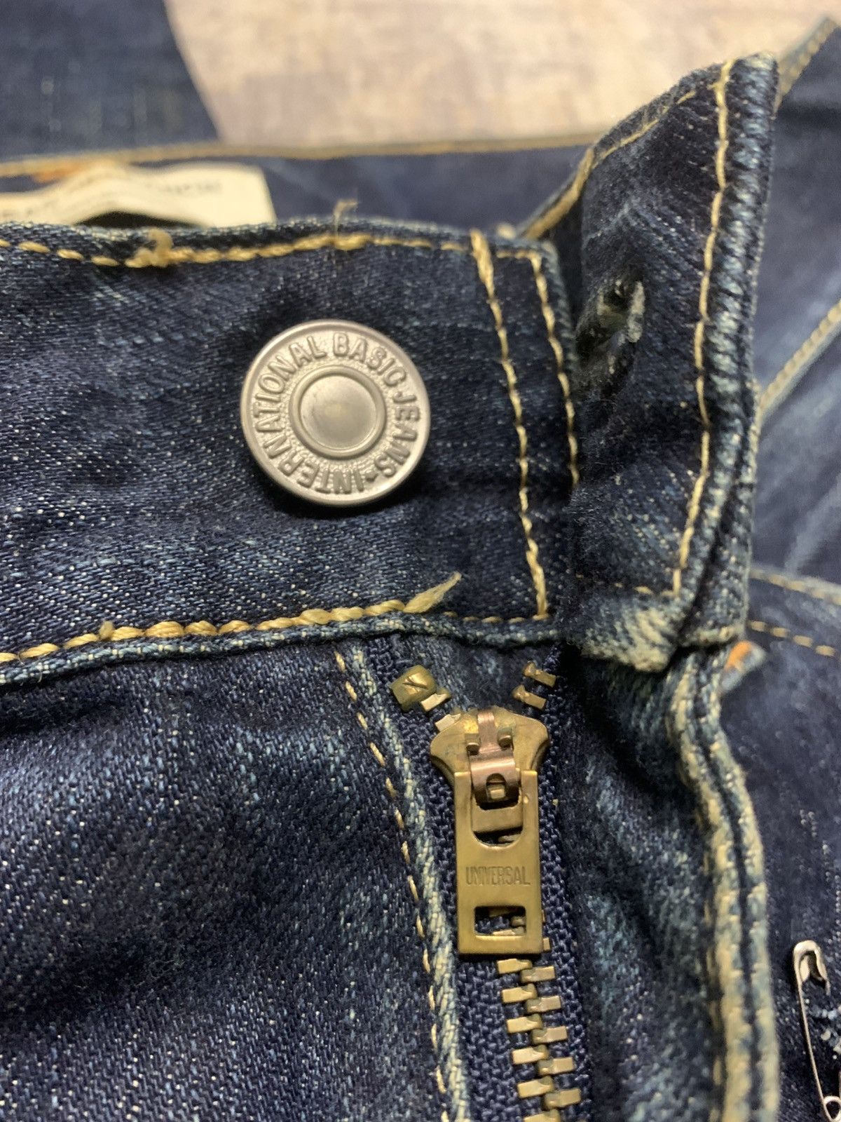 Japanese Brand Urban Research Safety Pin Custom Indigo Blue Denim Jeans Size US 33 - 7 Thumbnail