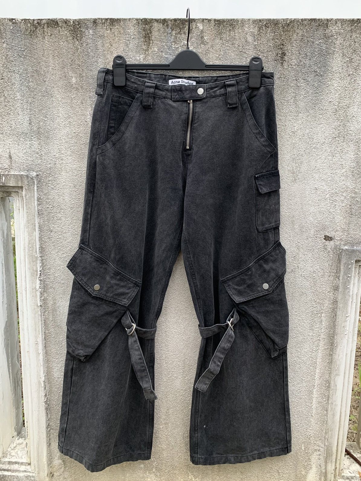 Acne Studios Acne Studios Wide Leg Cargo Trousers Size 34" / US 12 / IT 48 - 1 Thumbnail