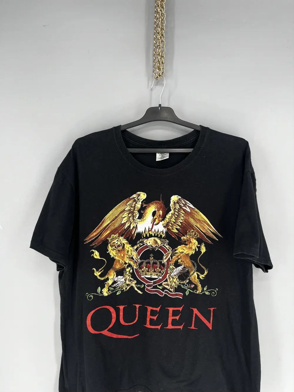 Vintage Vintage Y2K Queen Tour Tee Size US XXL / EU 58 / 5 - 6 Thumbnail