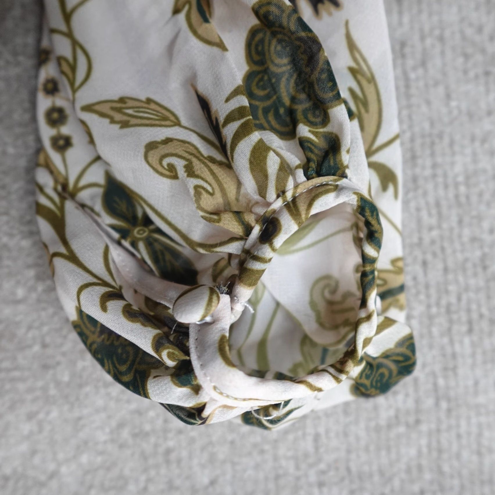 Vintage VINTAGE: No – True Decadence Women's Dress 2 Beige Floral Paisley Long Sleeve NEW Size S / US 4 / IT 40 - 4 Thumbnail