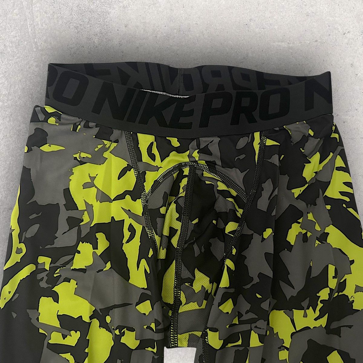 Nike Nike Pro Dri-Fit Compression Pants Size US 30 / EU 46 - 2 Thumbnail