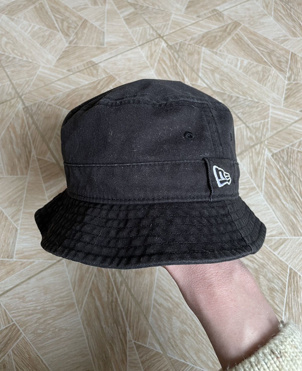 Burberry Retro New Era Logo Black Y2K Streetwear Hype Bucket Hat Size ONE SIZE - 1 Thumbnail