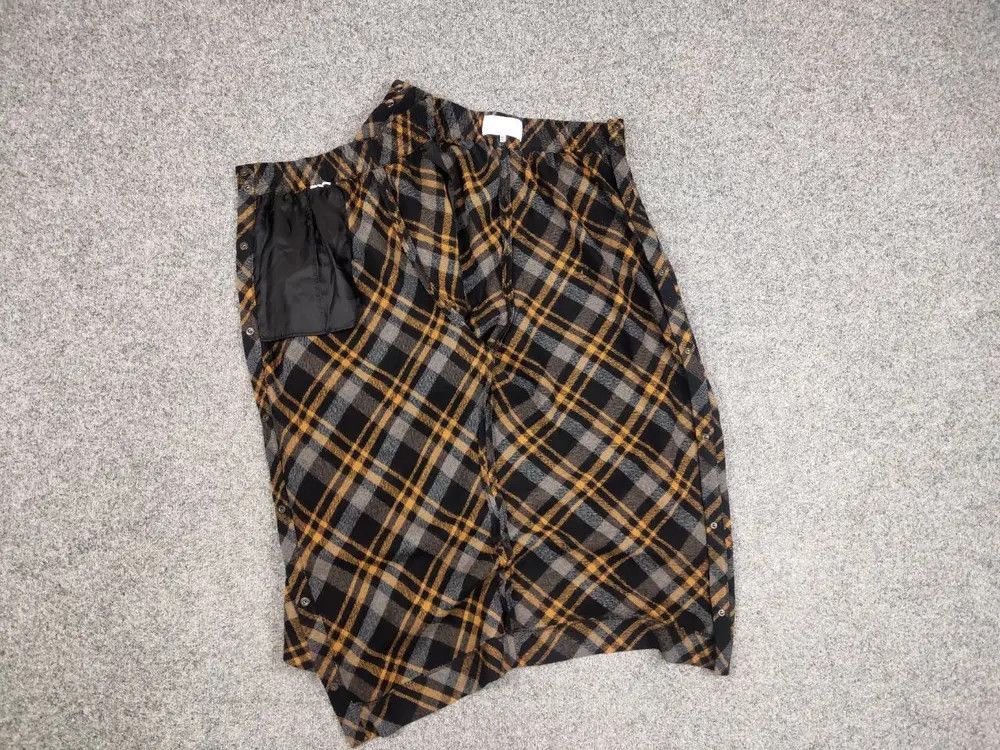 Maison Margiela Maison Margiela white label Cropped buttons Wool Pants Size 28" / US 6 / IT 42 - 6 Thumbnail