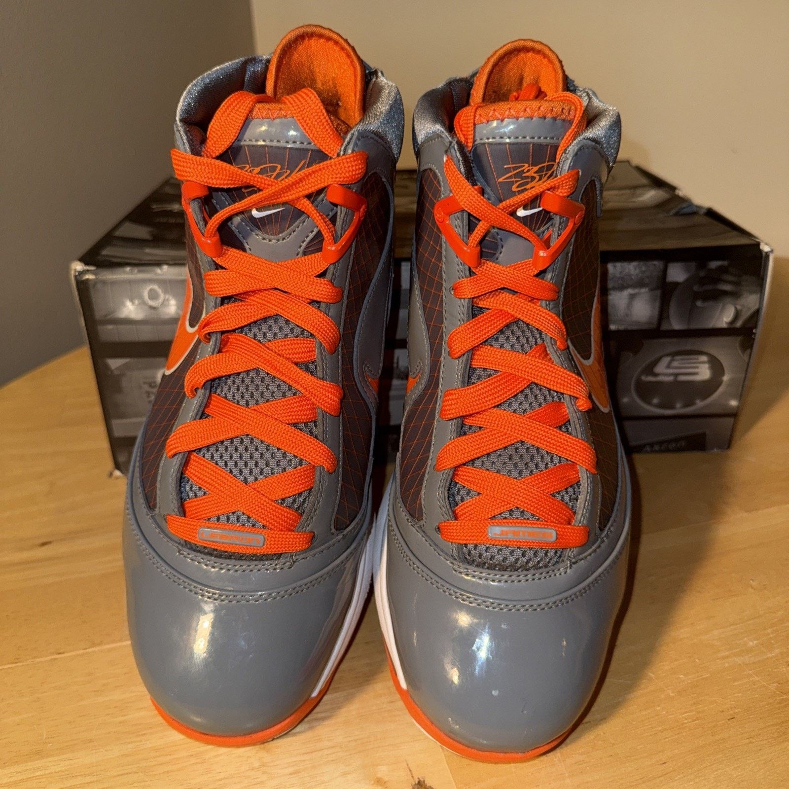 Nike Nike Lebron 7 VII Eastbay TB Orang393320-003 Size 9.5 OG Box Size US 9.5 / EU 42-43 - 4 Thumbnail