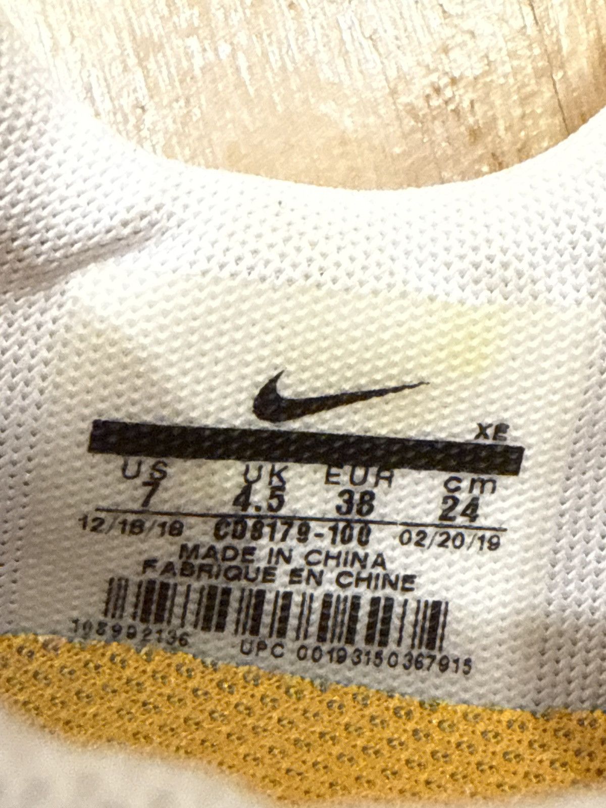 Nike × Off-White Off White x Nike Zoom Terra Kiger 5 (Women’s size 7) Size US 7 / IT 37 - 10 Thumbnail