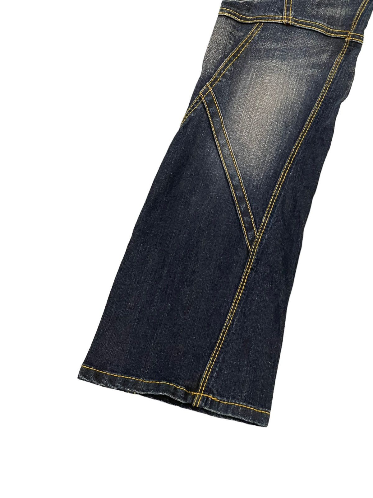 Japanese Brand Flare Jeans Hideaways Nicole Distress Low Rise Stretch 7🟦5 Size US 31 - 15 Thumbnail